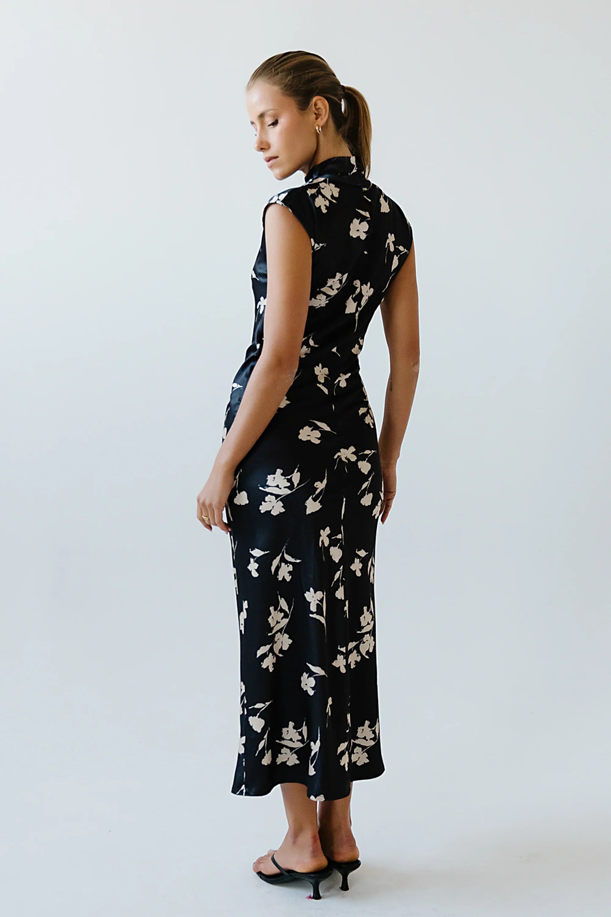 Carson Floral Maxi Dress in Black