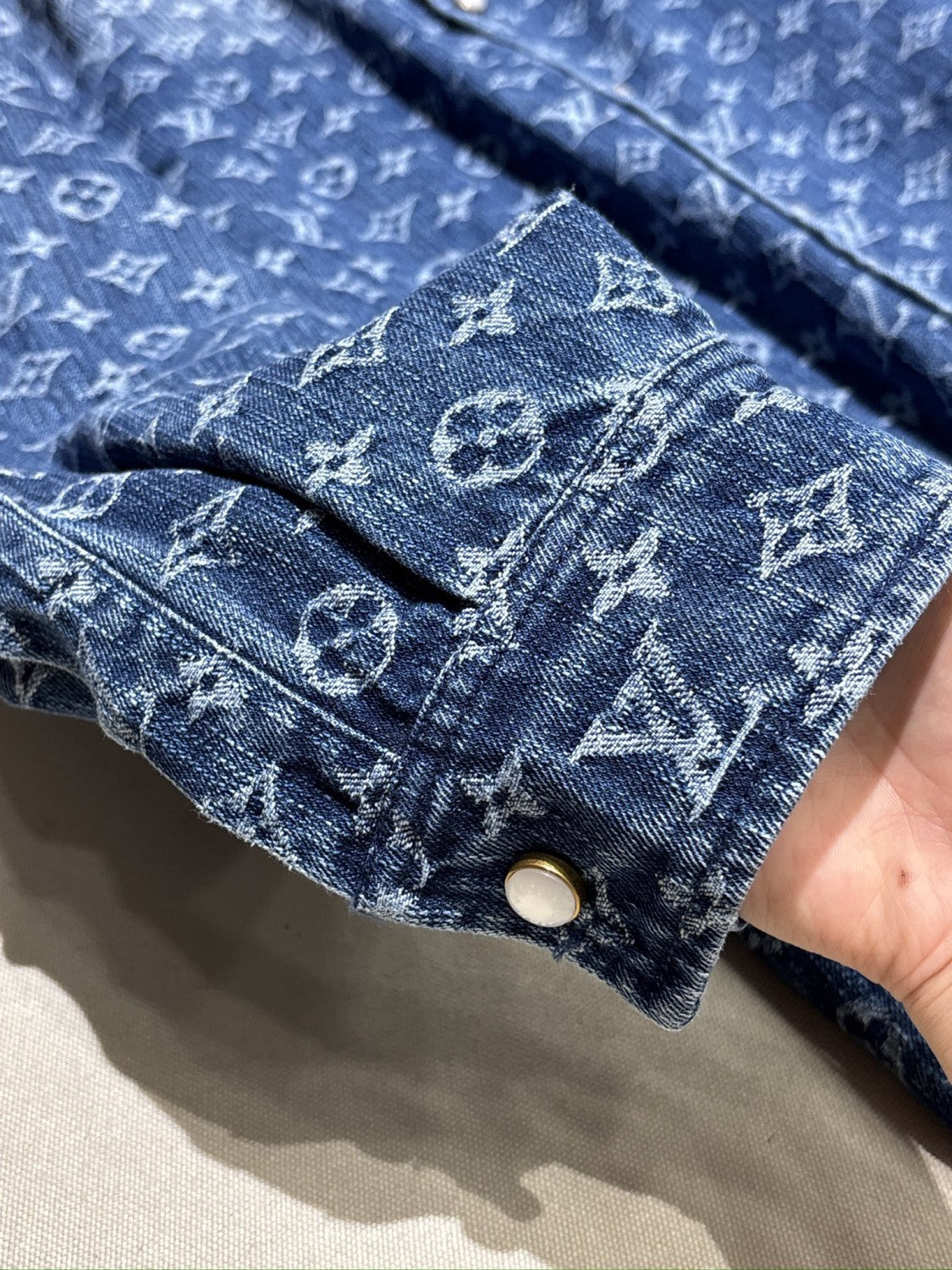 Louis Vuitton Men's And Women's Spring/Summer Fashion Casual Denim Washed Vintage Loose Print Shirt #78311