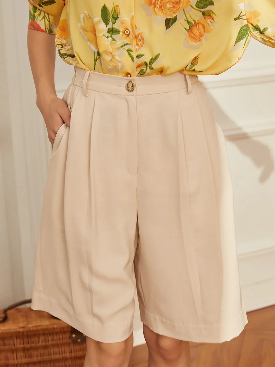 Daiki Chiffon Straight Shorts