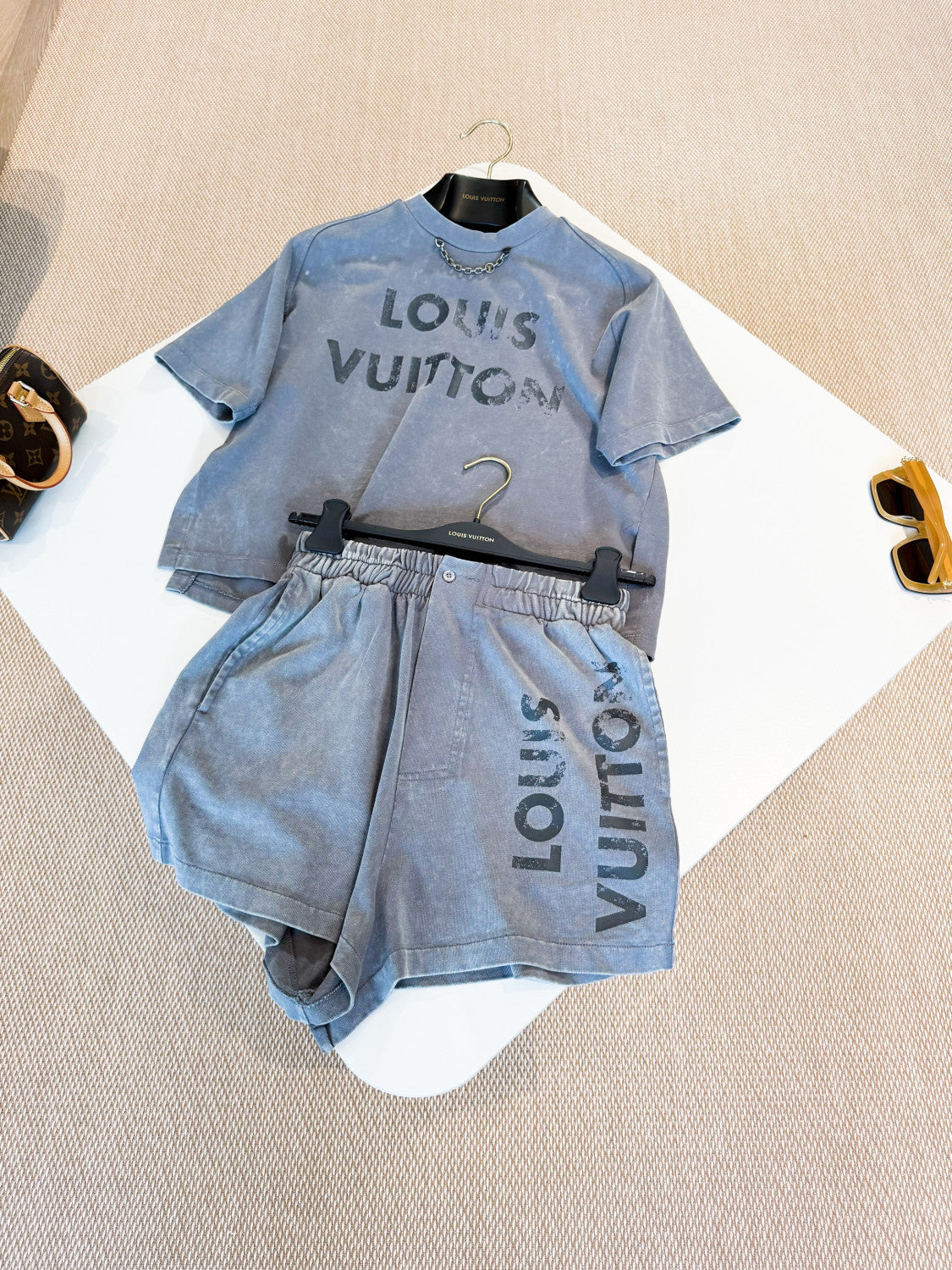 Louis Vuitton Vintage Effect T-shirt Shorts #317096