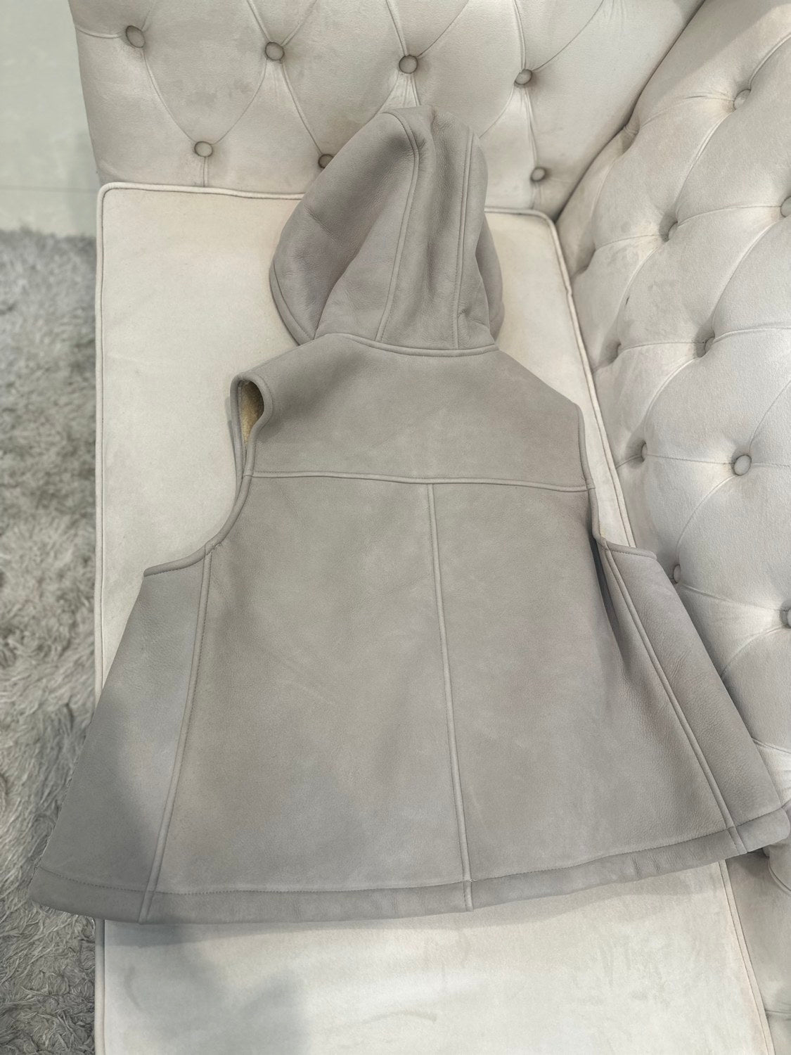 LOEWE Deppi Suede Brushed Beige Yellow Hair Brushed Hooded Fur Vest Shearling Hooded Vest #332351
