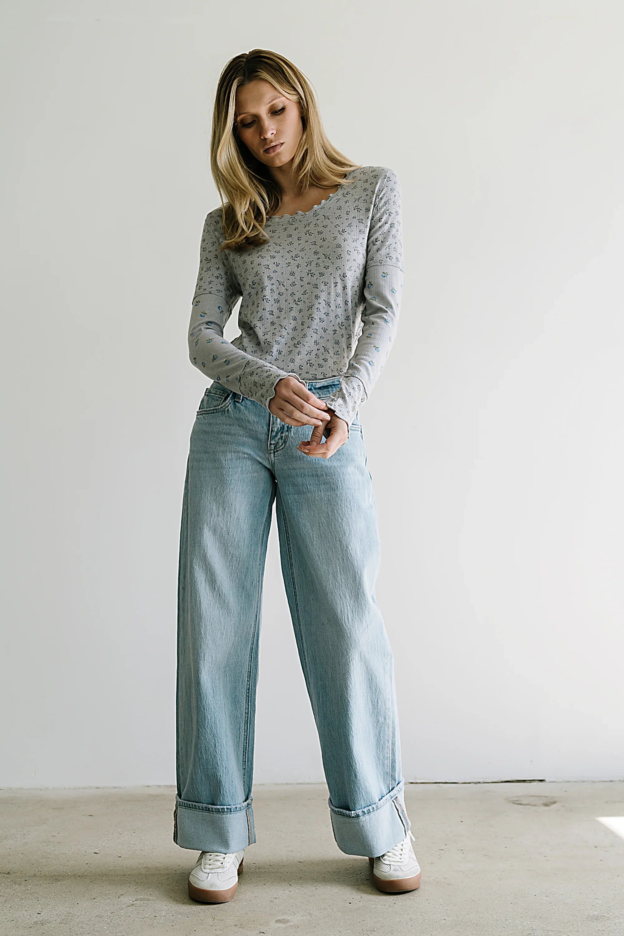 Mylo Floral Top in Heather Grey
