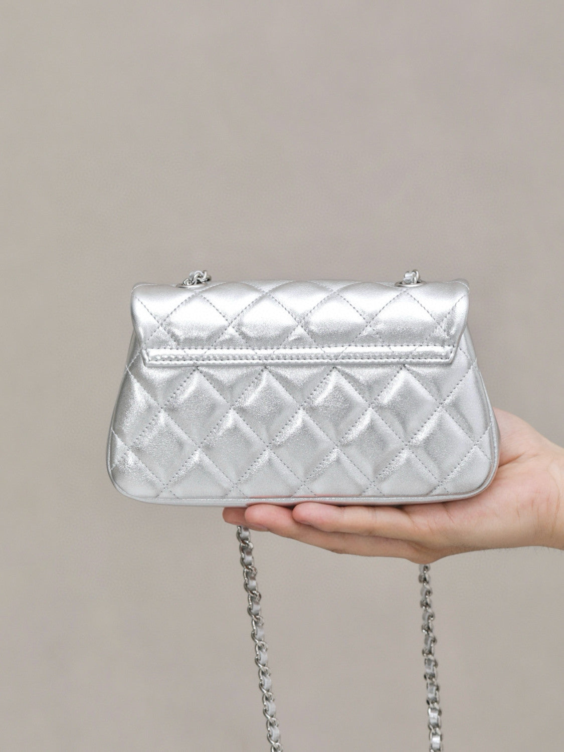 Chanel Women's Solid Color Diamond Pattern Sheepskin Chain Shoulder Strap Crossbody Bag Bags #77781