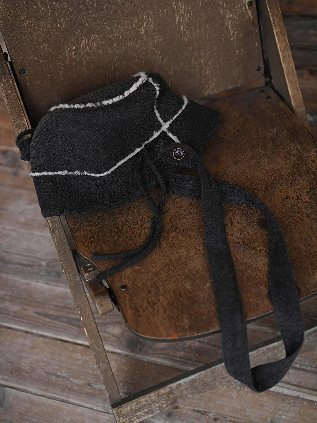Aileen Round Neck Silhouette Coat (with Hat/Bag)