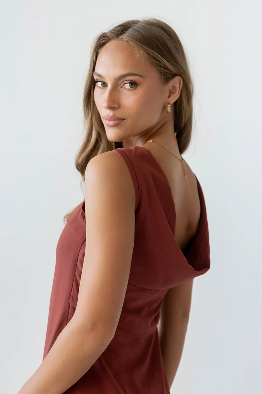 Marlon Maxi Dress in Red-Brown
