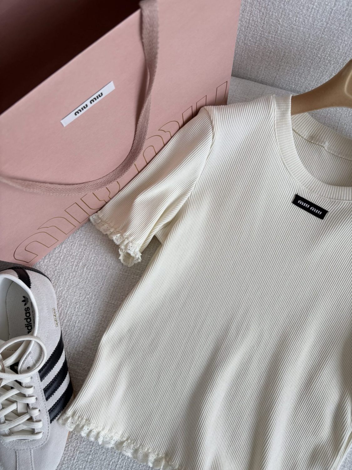 MiuMiu Lace White Knitted T-shirt Women's Spring And Summer Fashionable And Elegant Slim Patch Logo Round Neck Short-sleeved T-shirt Tops #81439