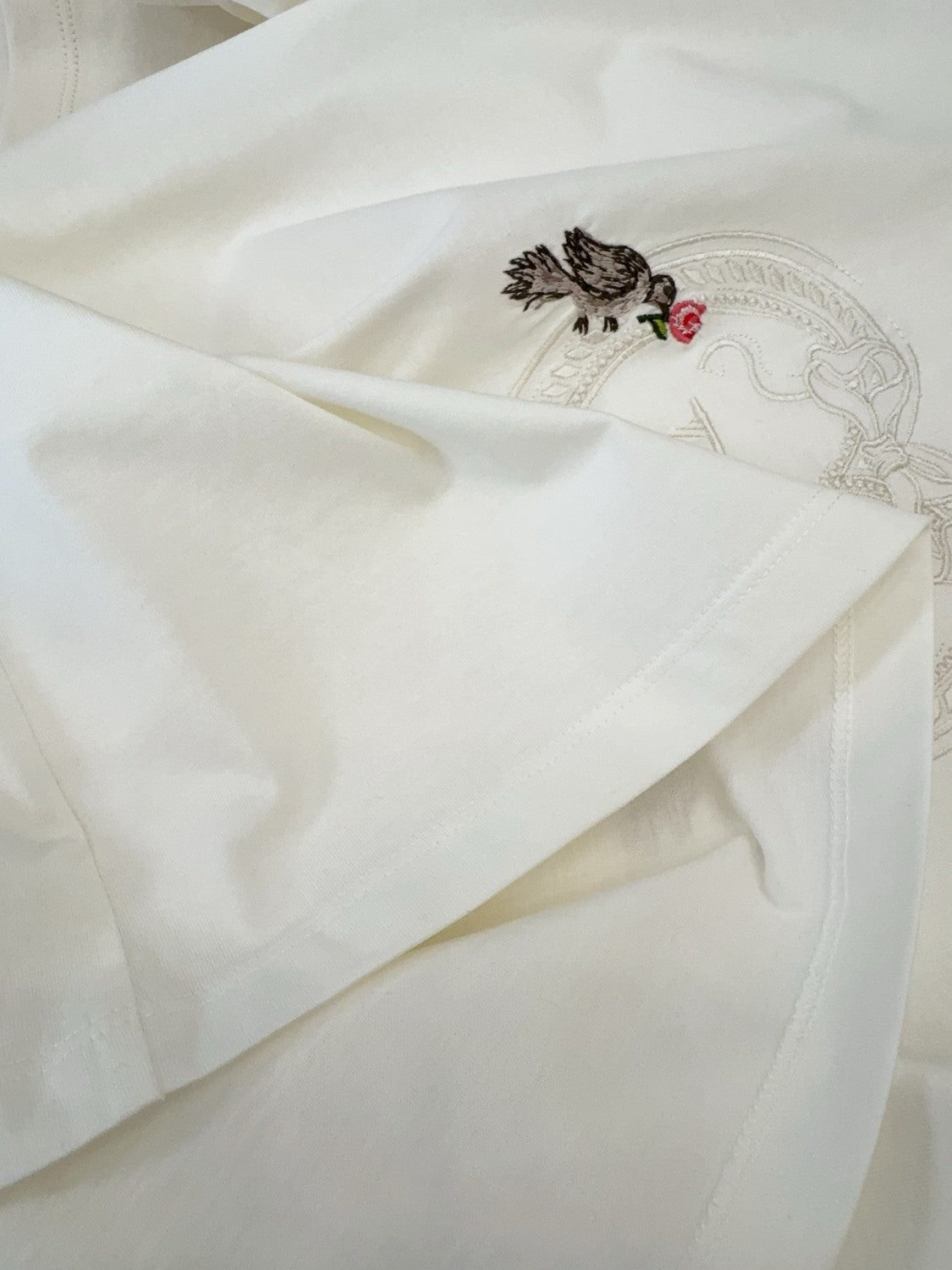 DIOR Dioramour Fitted T-Shirt White Cotton Jersey with Multicolor Doves Roses Motif #375761