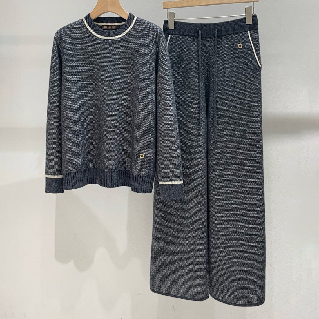 Loro Piana Women's Spring/Fall/Winter Round Neck Knit Cashmere Solid Color Long Sleeve Pullover Sweater with Casual Drawstring Elastic Waist Pants Suit Set Ngvp #2399