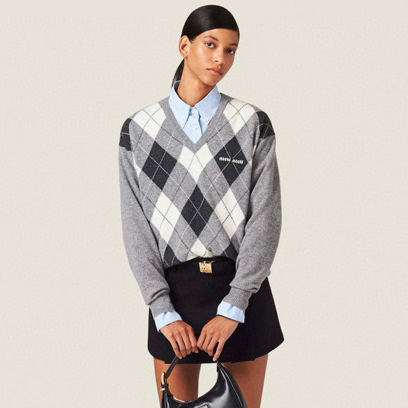 MiuMiu Women's Fall/Winter Fashion Casual V Neck Diamond Check Cashmere Knit Sweater #79391
