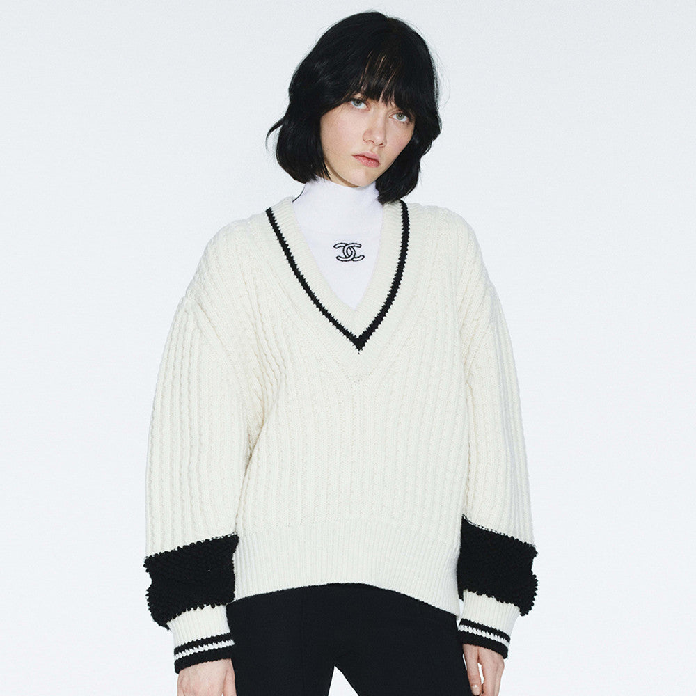 Chanel Pullover Wool Cream and Black #334450
