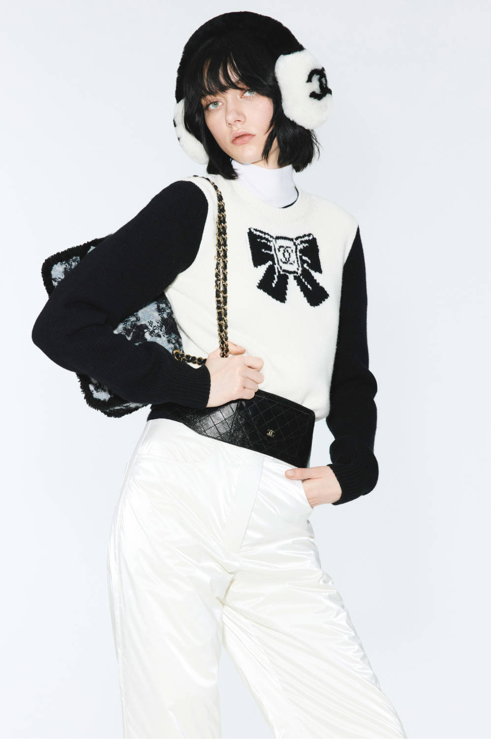 Chanel Pullover Wool Cashmere Ecru Black #334393
