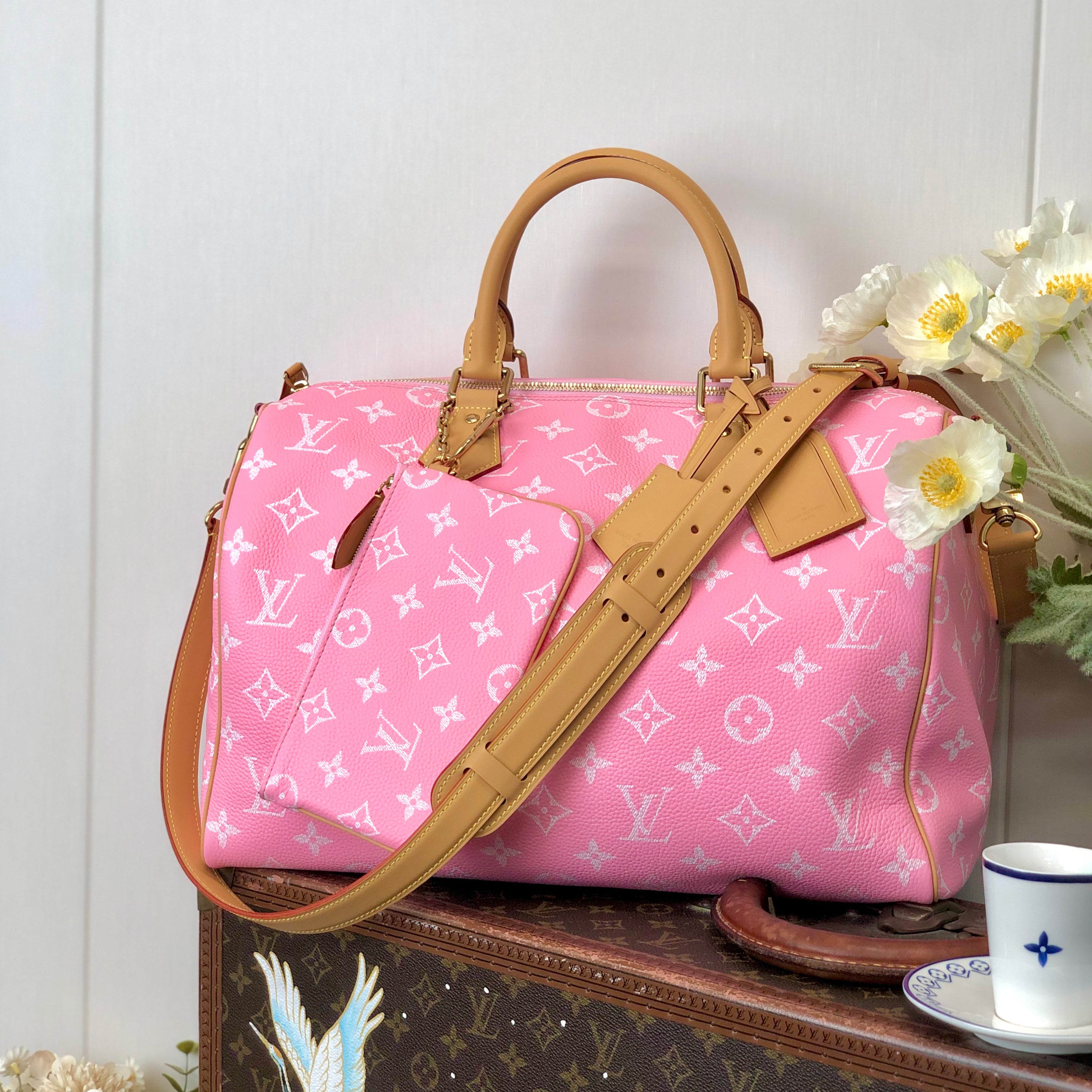 Louis Vuitton Women's Fashion Classic Cherry Blossom Pink Logo Zipper Closure Leather Shoulder Bag Handbags In Small Medium And Large Sizes Crossbody Bag Bags #78657