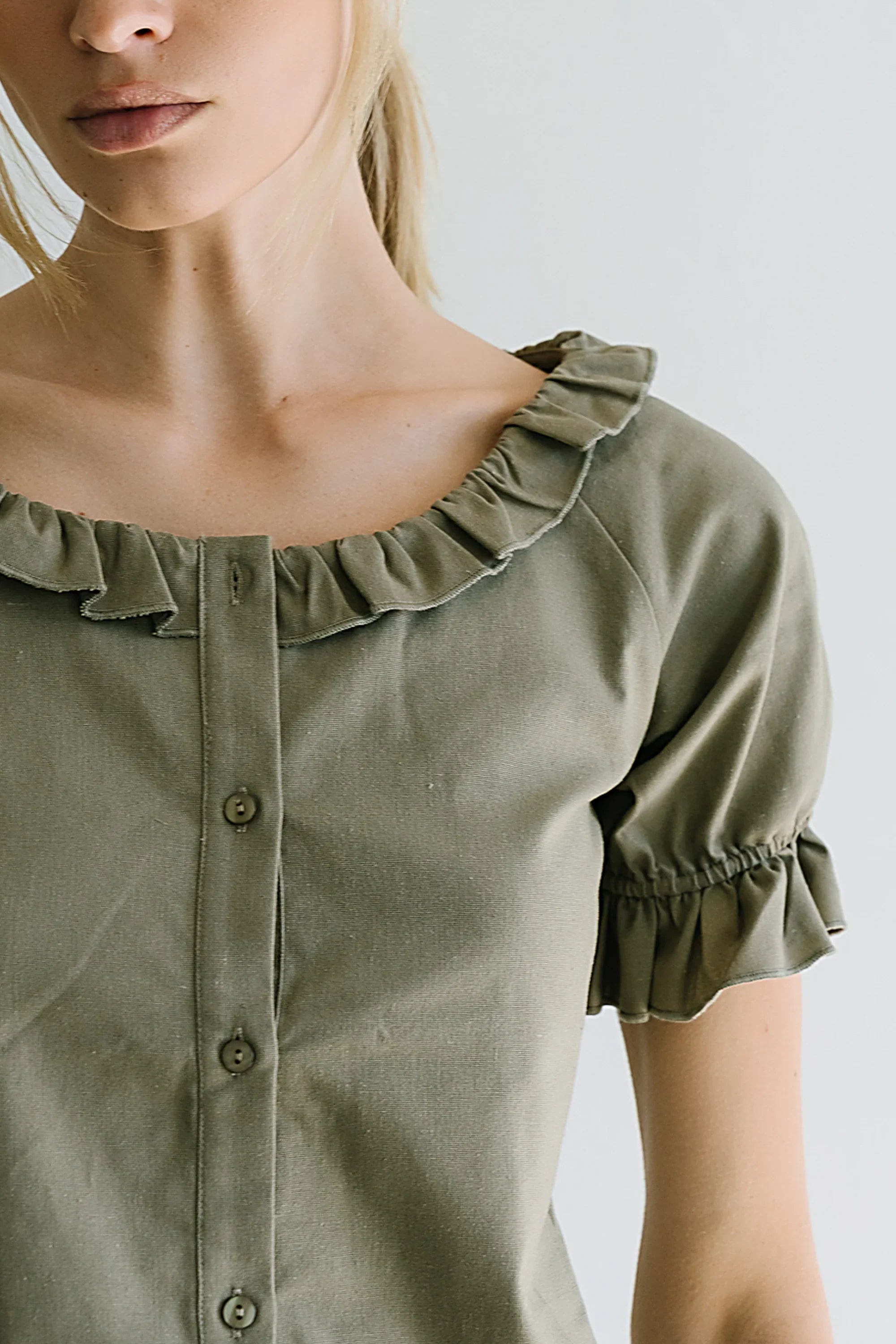 Connie Ruffle Blouse in Olive