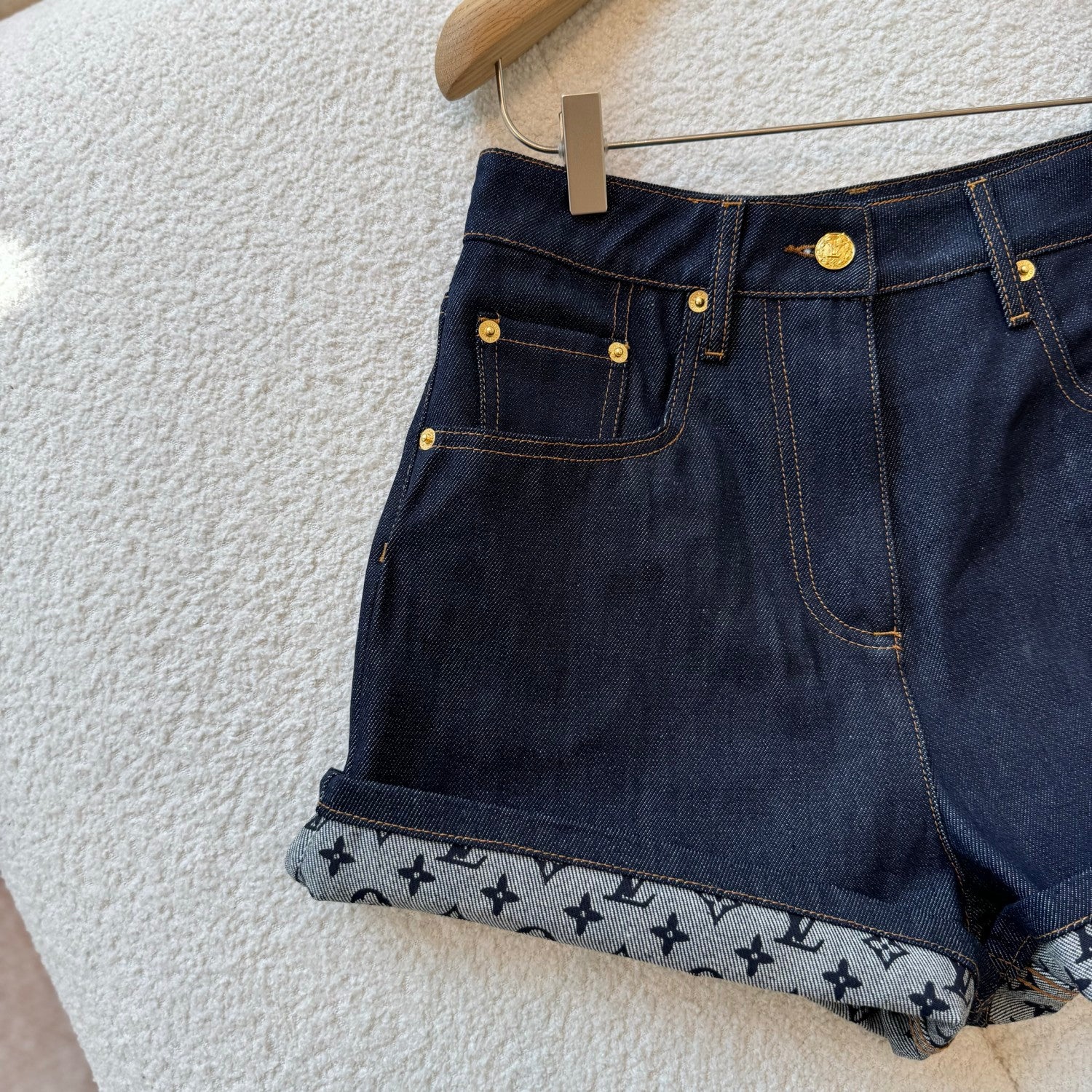 Louis Vuitton Women's Summer Solid Color Turn-Up Mini Pocket Denim Shorts #77818