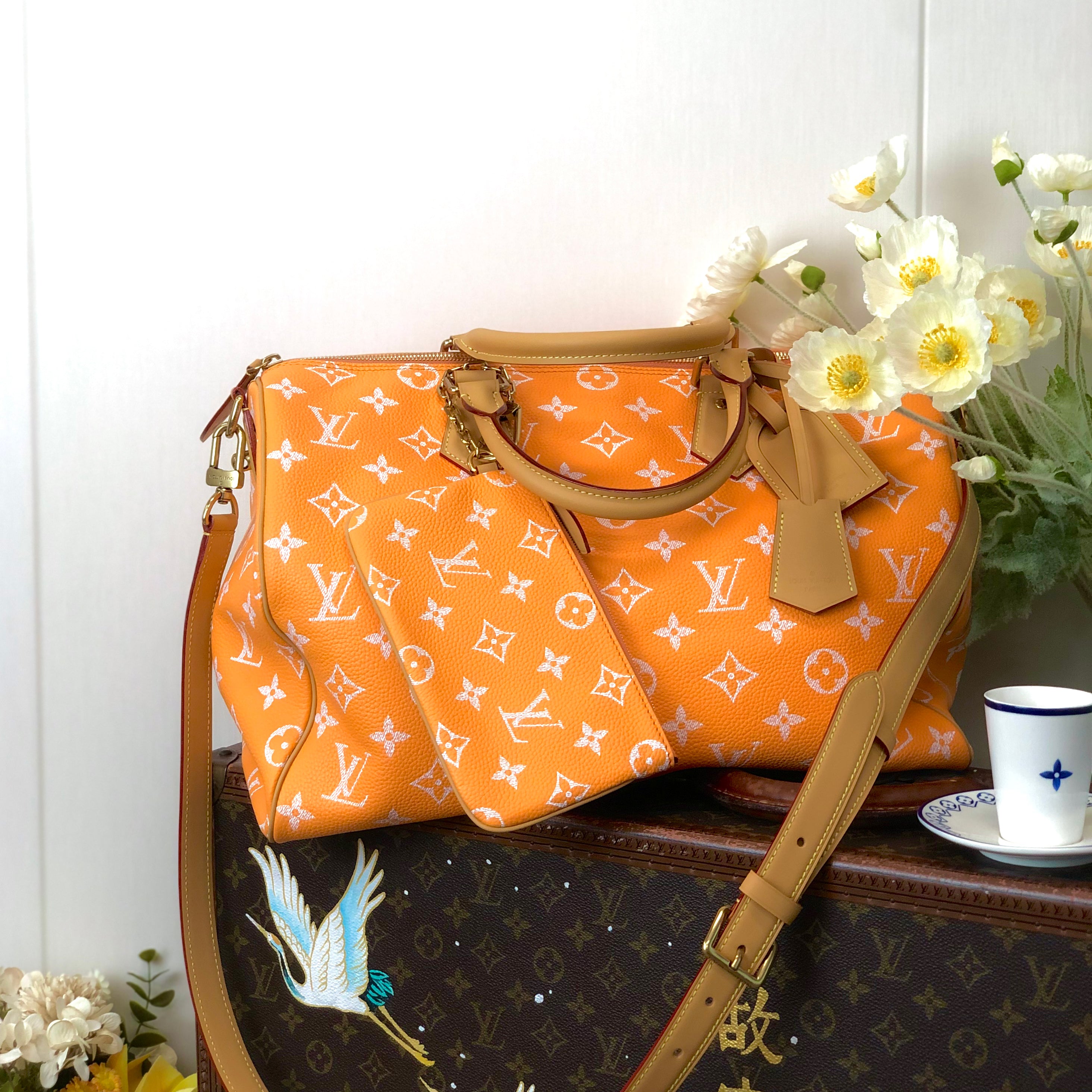 Louis Vuitton Women's Fashion Classic Cream Orange Logo Zipper Closure Leather Shoulder Bag Handbags In Small Medium And Large Sizes Crossbody Bag Bags #78653