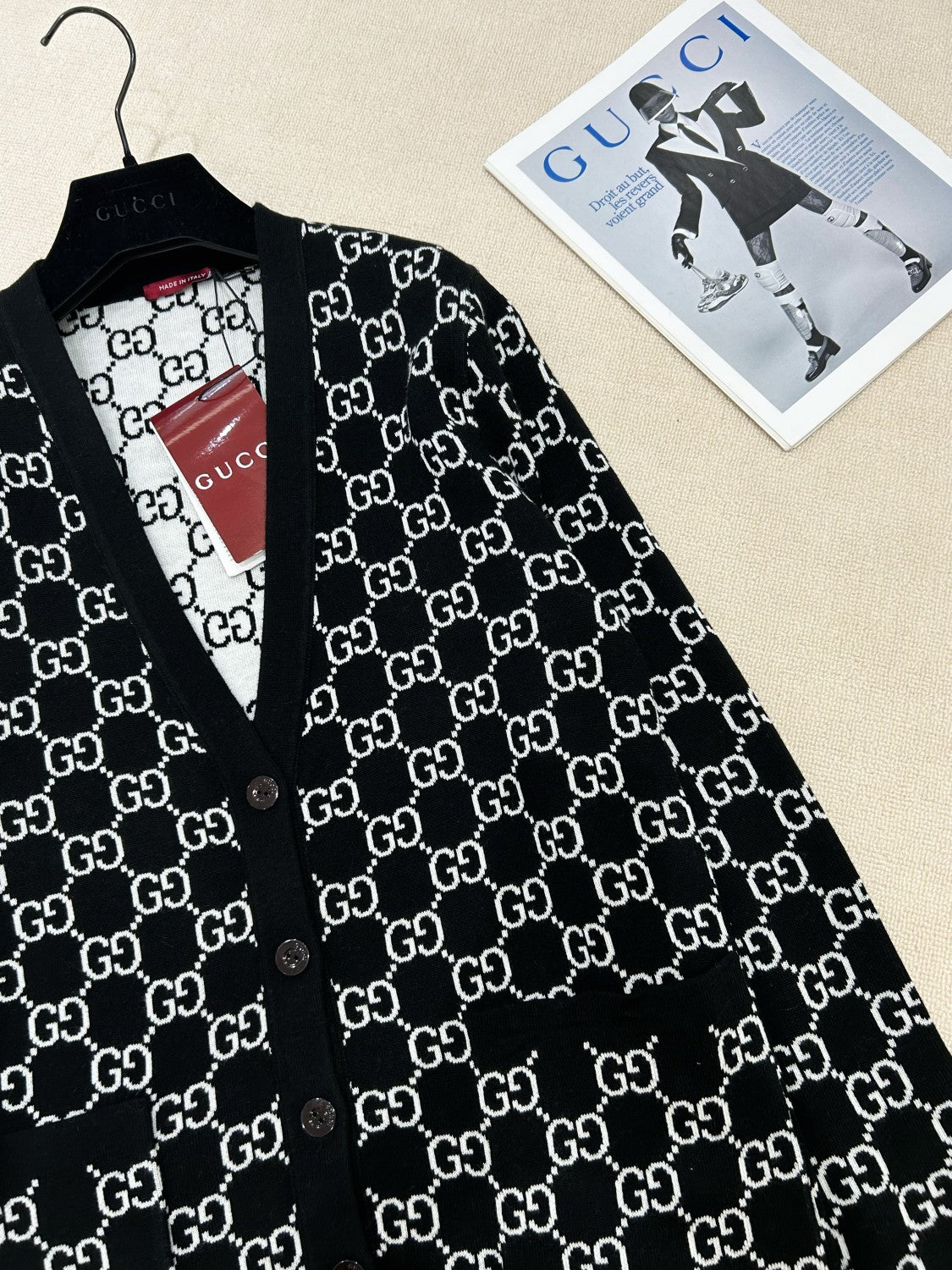 Gucci Men's And Women's Fall/Winter Fashion Casual Vintage Elegant V-Neck Single Button Reversible Logo Jacquard Knit Wool Cardigan #78587