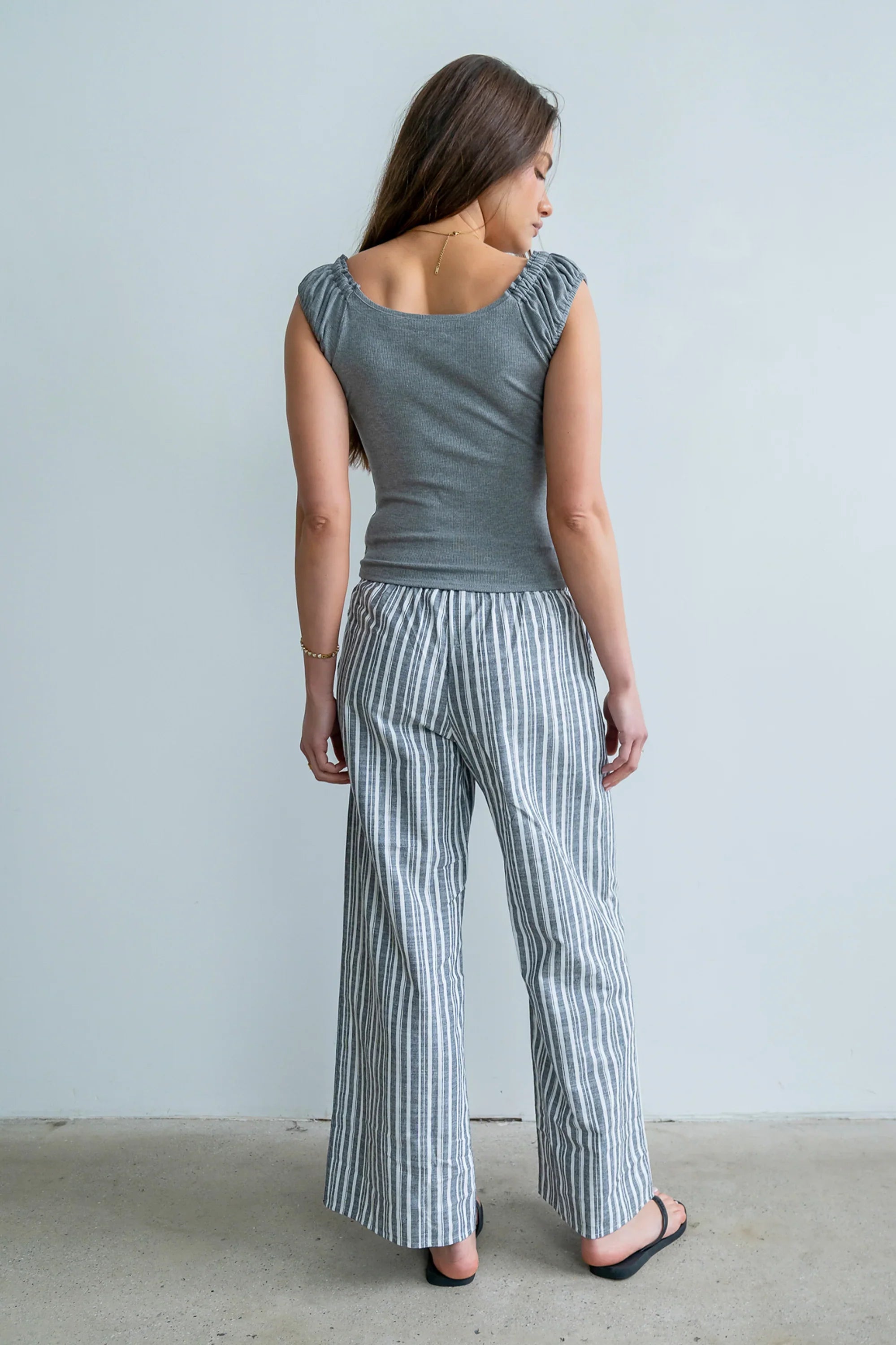 Ace Ribbed Top in Heather Grey