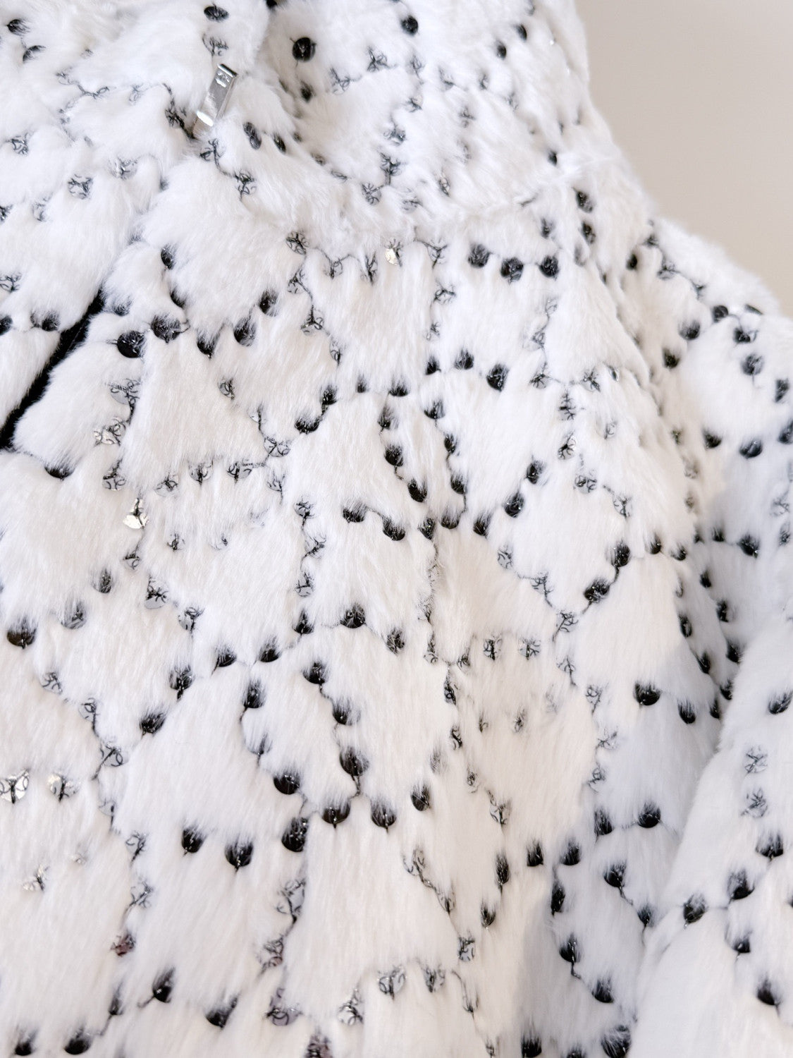 Chanel Jacket Mixed Fibers Sequins White Black #334701