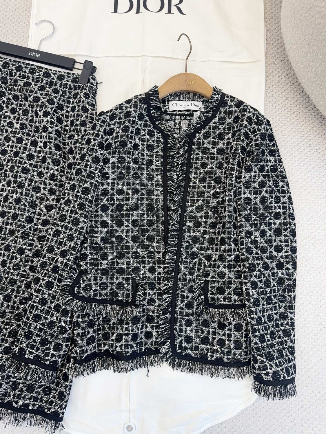 DIOR Macrocannage Regular Fit Jacket Mid-Length Macrocannage Flared Skirt  Black White Cotton-Blend Tweed Knit  #334340