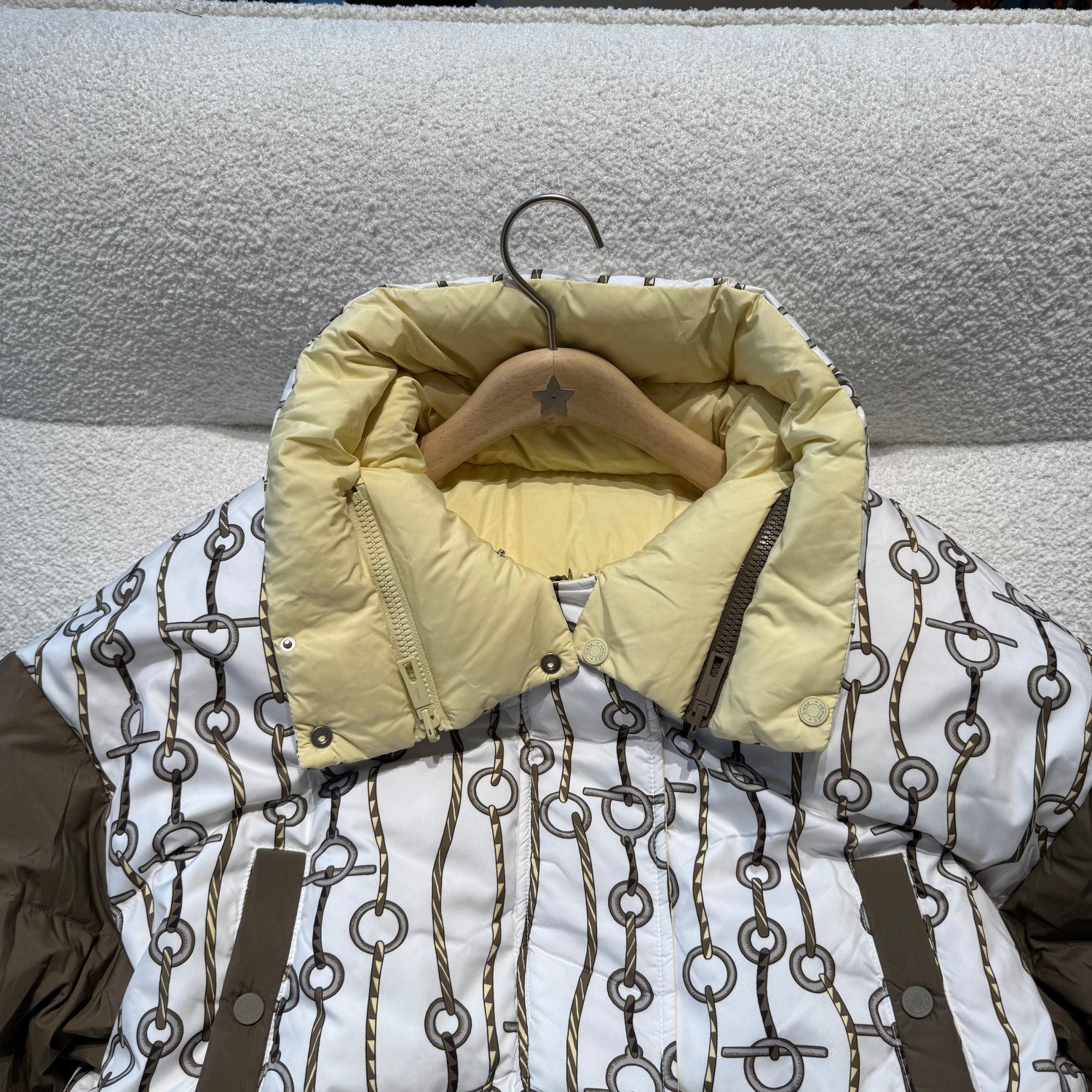 Hermes Women's Winter Fashion Casual Reversible Patterned Print Short Length High Neck Zipper White Goose Down Filled Short Jacket Down Jacket #78981