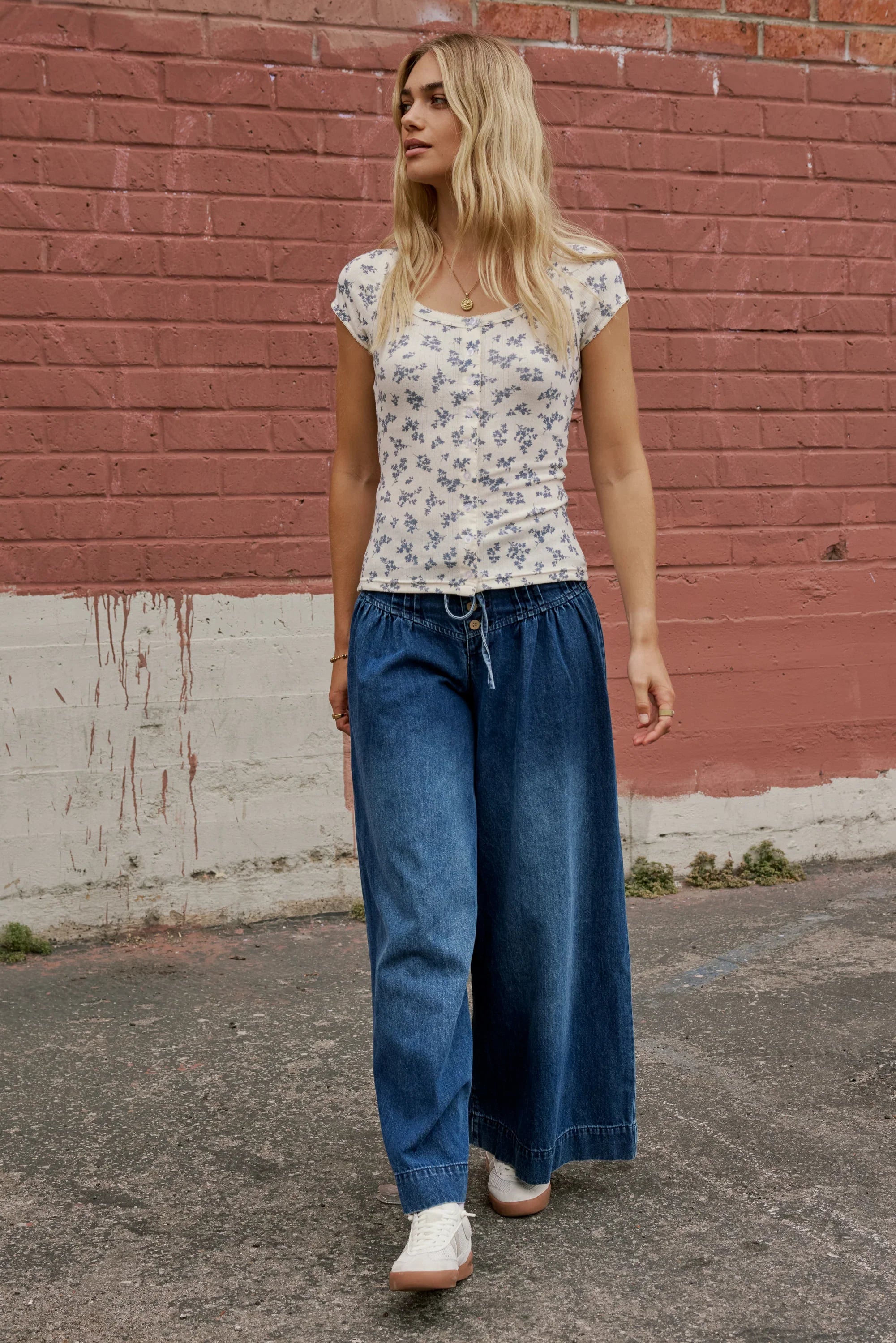 Jaynie Floral Top in Cream