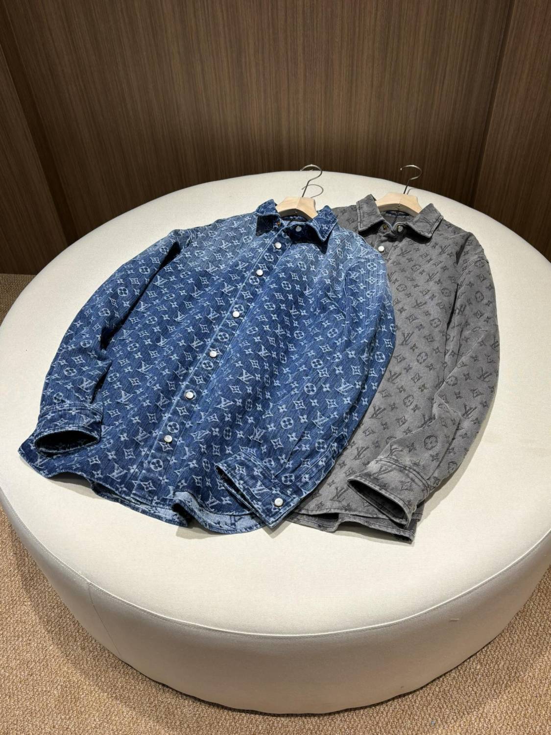 Louis Vuitton Men's And Women's Spring/Summer Fashion Casual Denim Washed Vintage Loose Print Shirt #78311