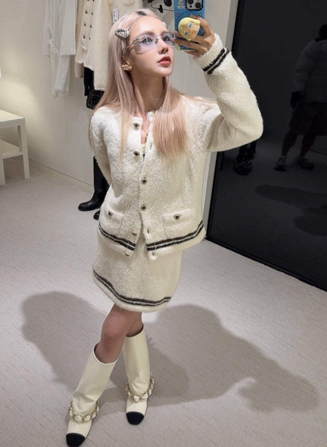 Chanel Top-quality Cardigan Version Short Skirt Cashmere Alpaca White Brown #375695