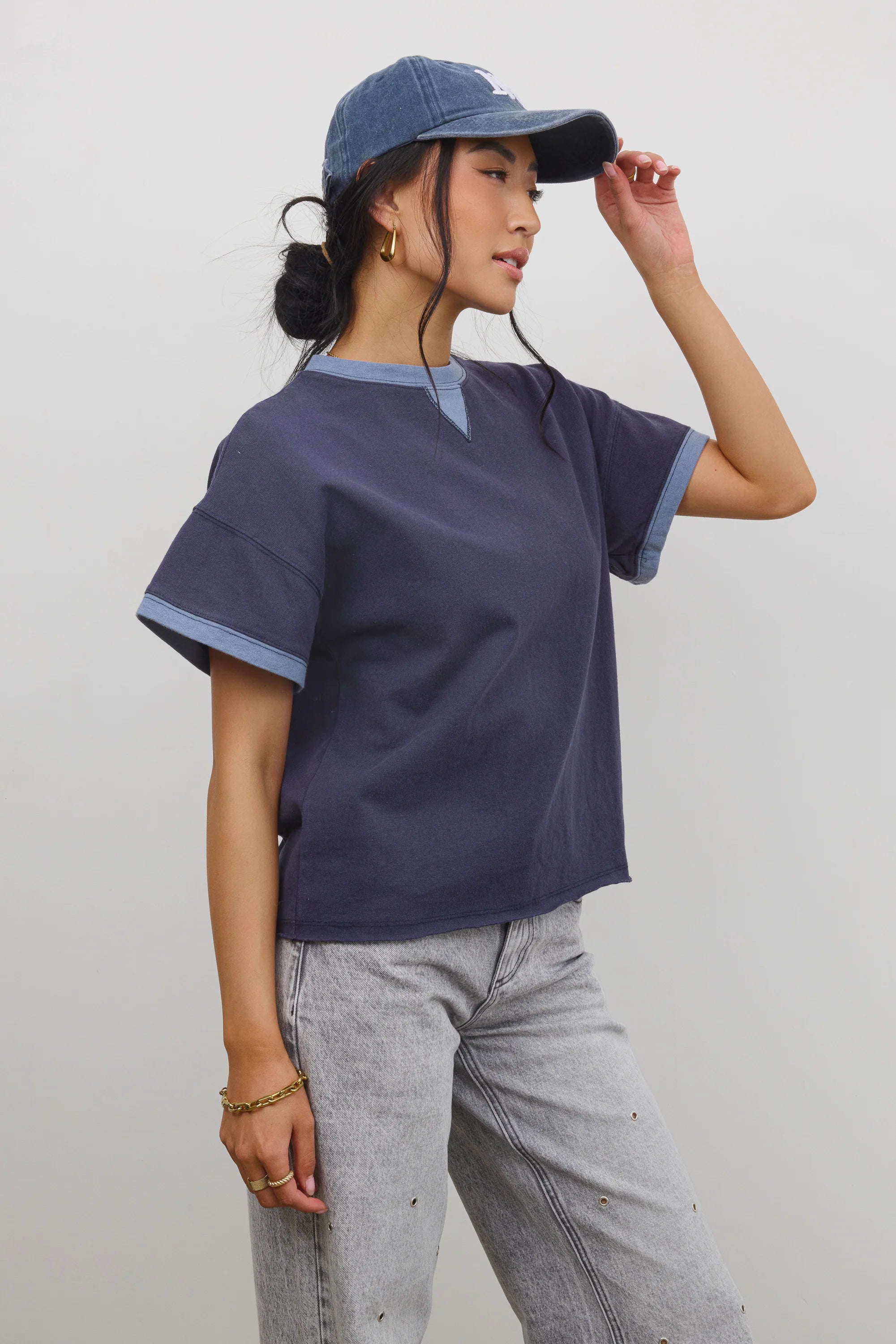 Jace Contrast Tee in Navy