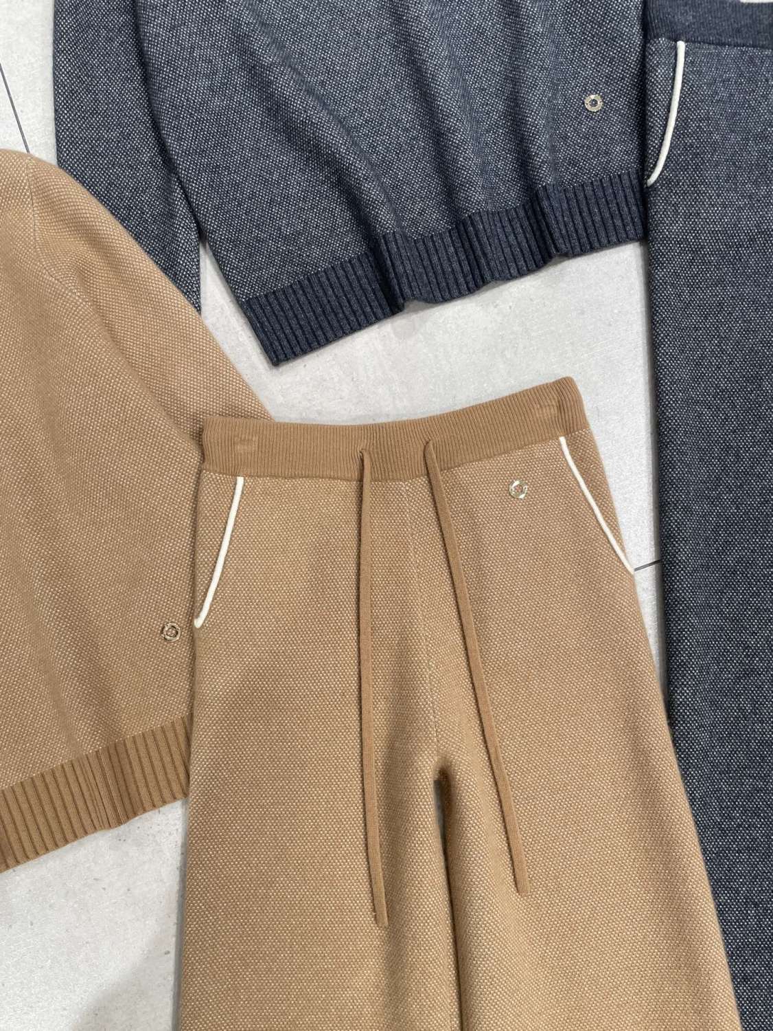 Loro Piana Women's Spring/Fall/Winter Round Neck Knit Cashmere Solid Color Long Sleeve Pullover Sweater with Casual Drawstring Elastic Waist Pants Suit Set Ngvp #2399