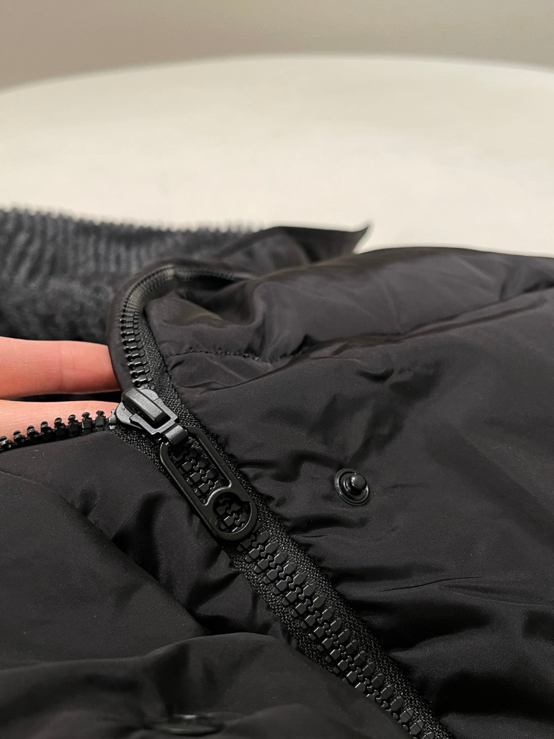 Moncler Women's Fall/Wimter Black Large Lapel Goose Down Jacket With Belt Nylon Short Style Light Jacket #332539