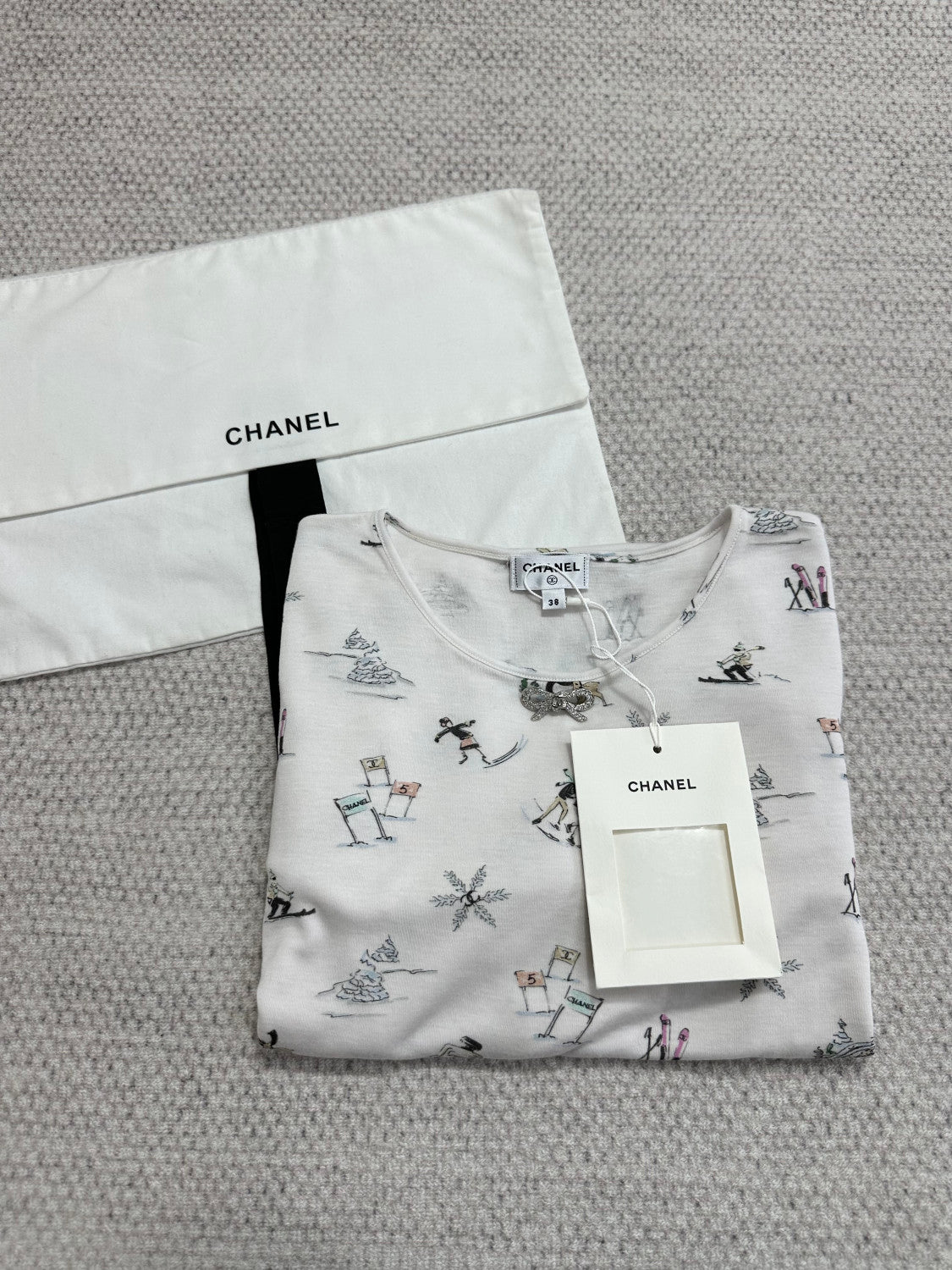 Chanel 25N Ski Crew Neck Bottoming Shirt #333932
