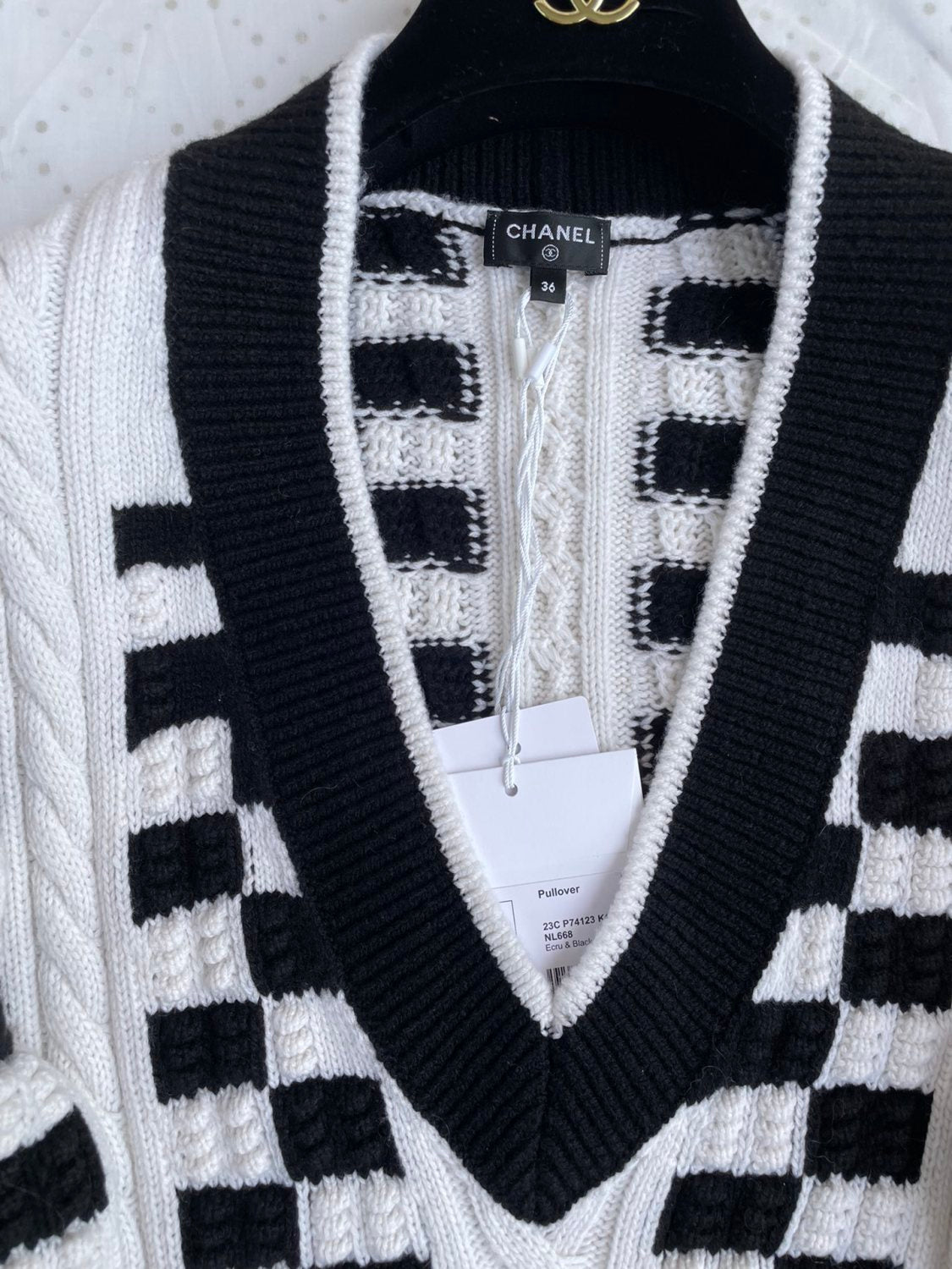 Chanel Black White Checkered Cashmere Sweater #335793