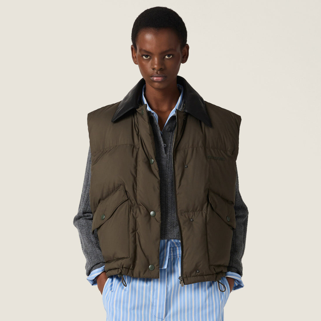 MiuMiu Women's Fall/Winter Fashion Casual Lapel Single Button Waist Tapered Sleeveless Down Vest #79337