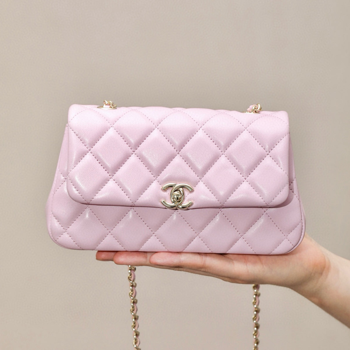 Chanel Women's Solid Color Diamond Pattern Sheepskin Chain Shoulder Strap Crossbody Bag Bags #77781