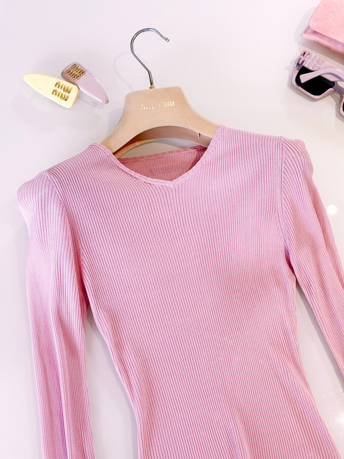 MiuMiu Begonia Pink Silk V-neck Sweater #335966