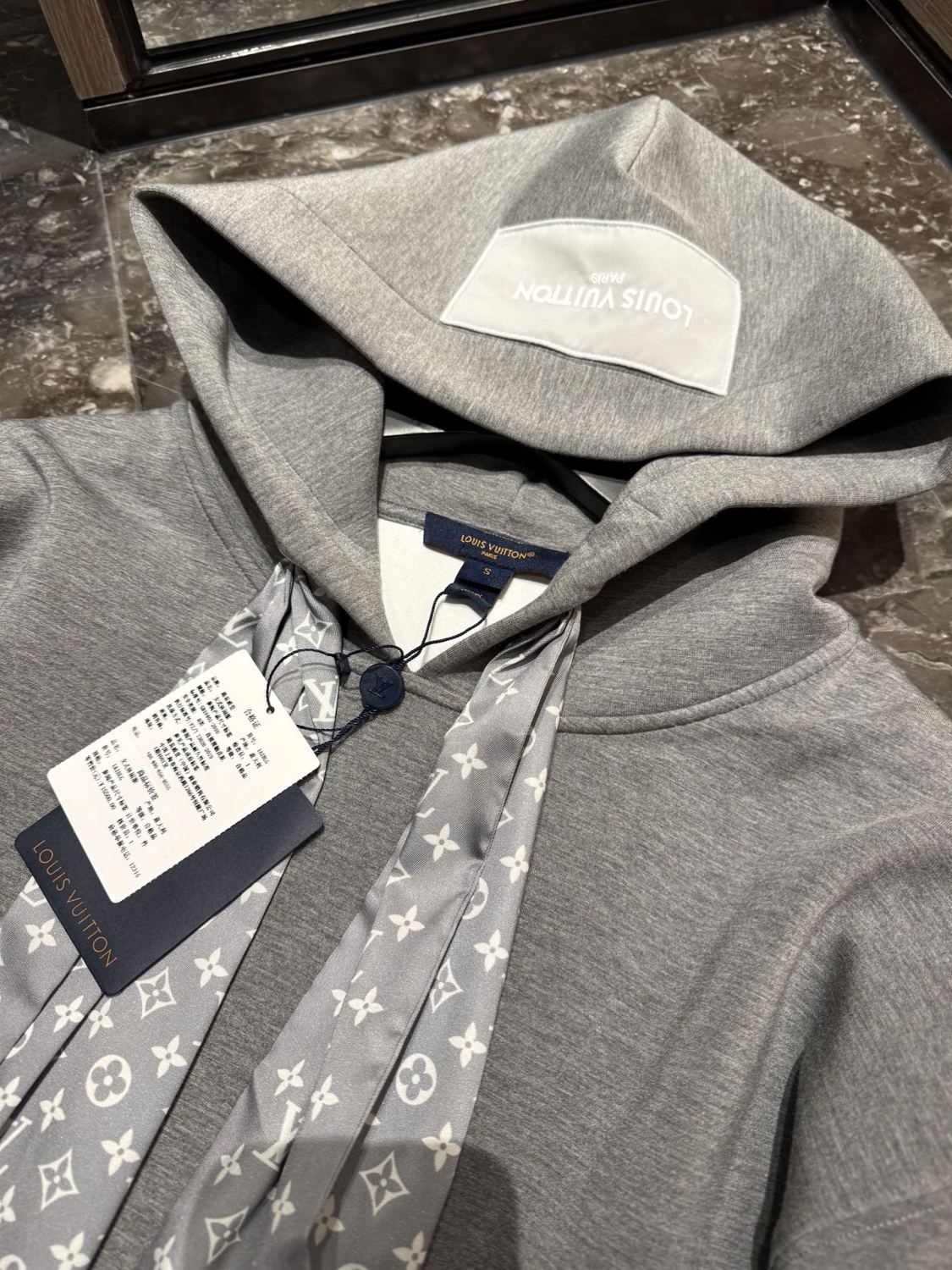 Louis Vuitton Fall/Winter Cropped Monogram Scarf Hoodie #332734