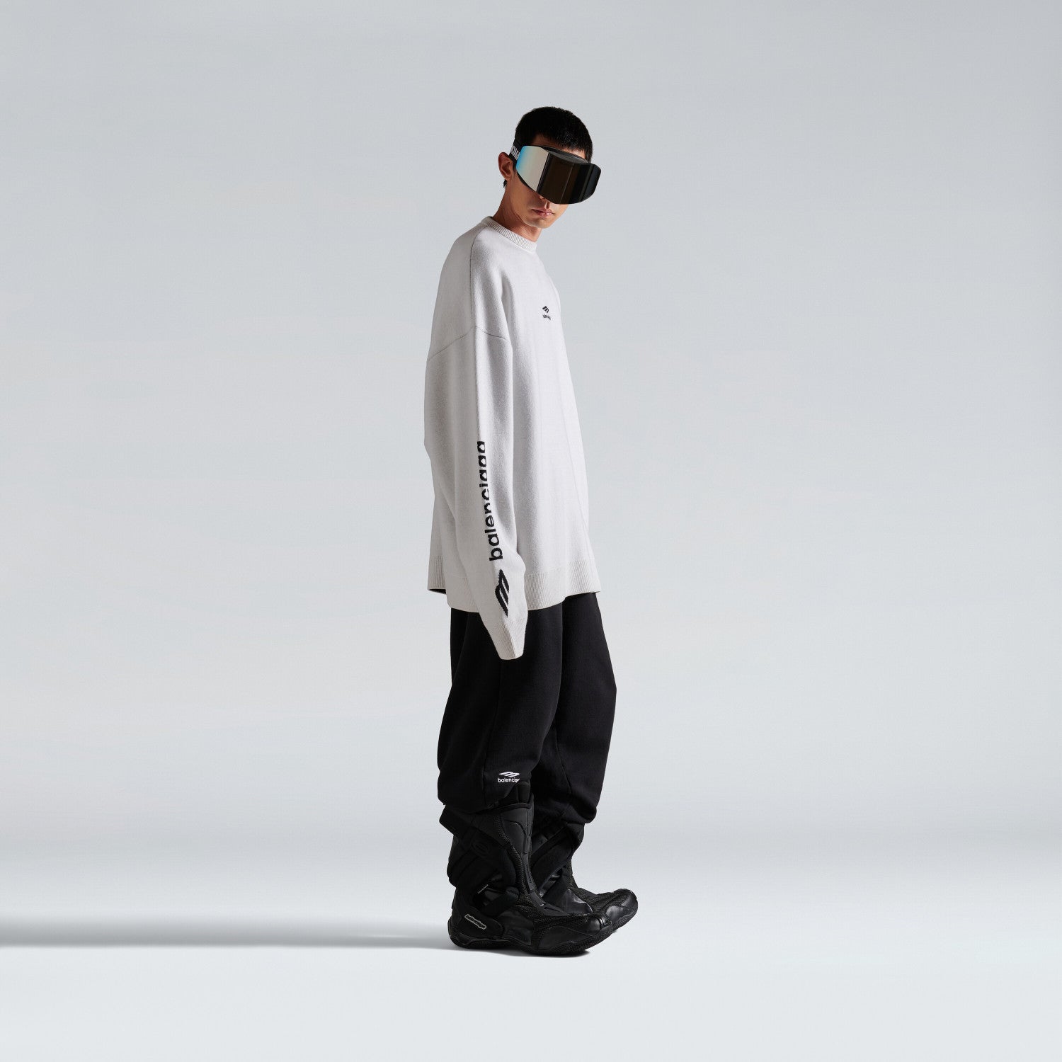 Top-quality Version Balenciaga Men's 3B Sports Icon Ski Crewneck in White Black #335728