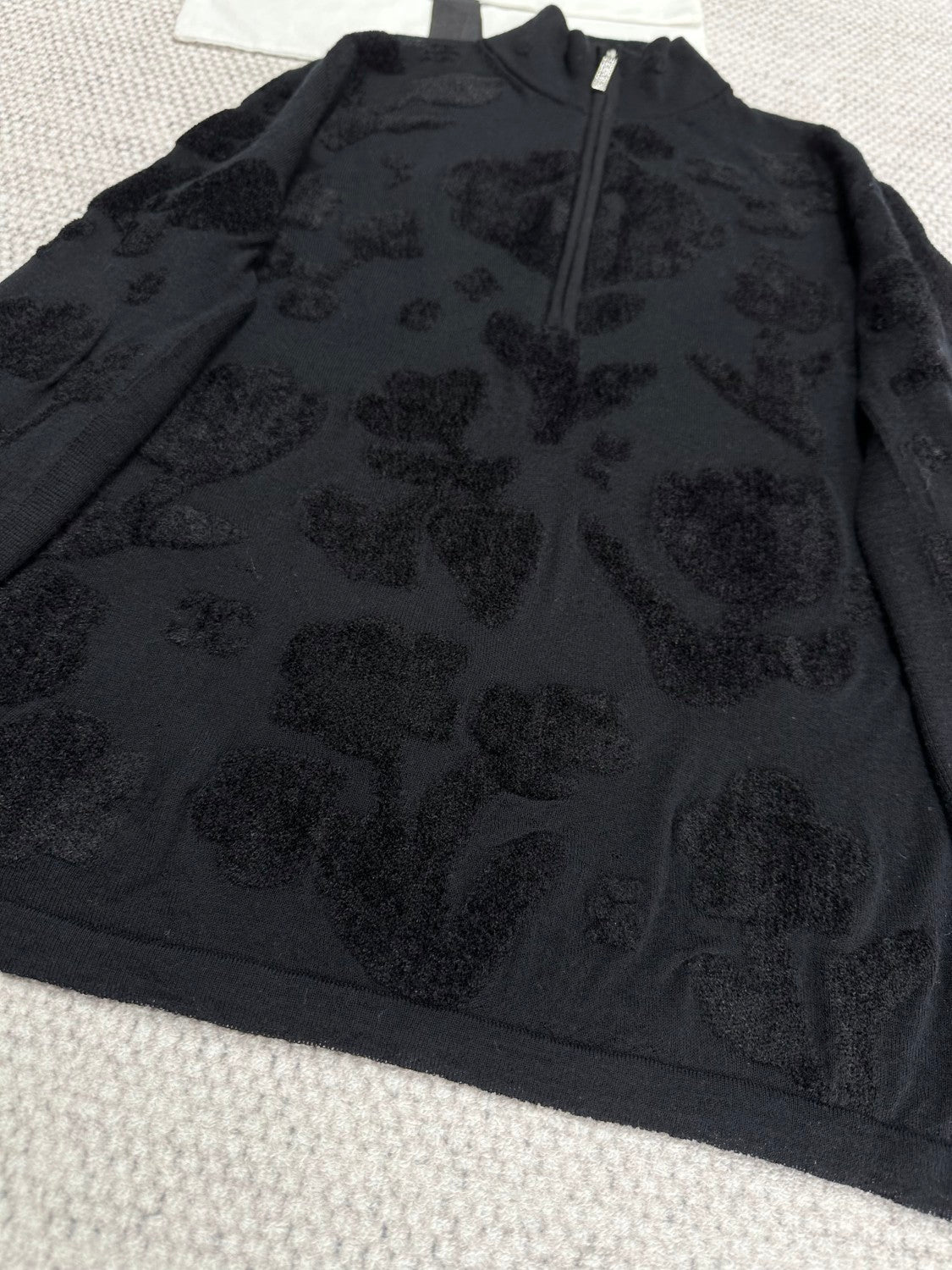 Chanel Women's Spring/Fall Floral Embroidered High-Neck Base Layer Solid-Color Silk-Cashmere Blend Long-Sleeve Sweater Ngvp #2561
