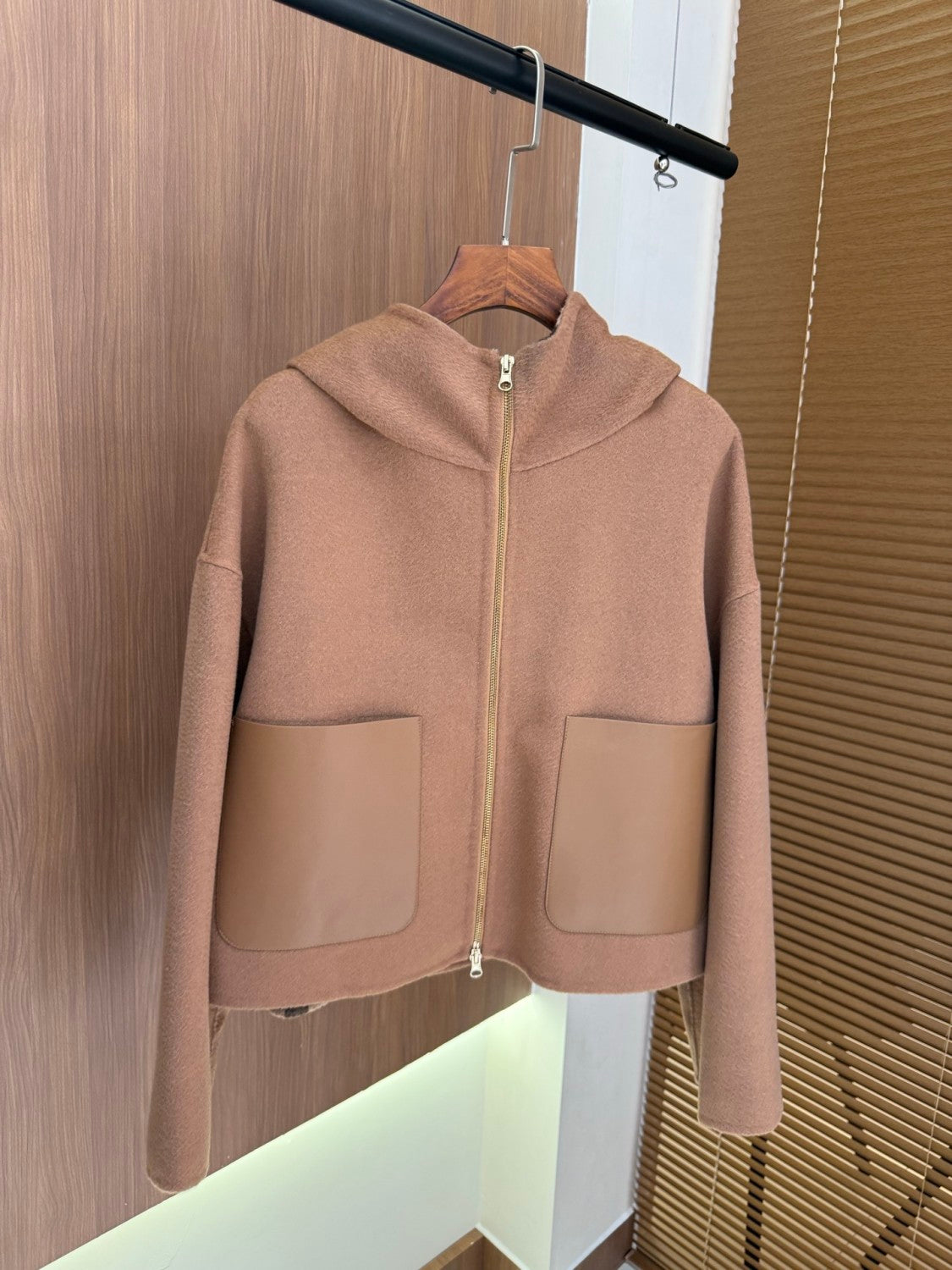Burberry Women's Fall/winter Fashion Casual Hooded Zipper Leather Pocket Cashmere Long Sleeve Coat Jacket (For Specific Sizes Please Contact Customer Service) #78621