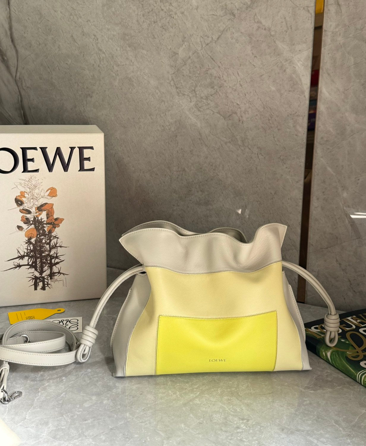 LOEWE Flamenco x Albers  Medium Nappa Leather Flamenco Clutch Caramel Bright Green Logo Classic Cowhide Colorblocked Clutch Bag #332361