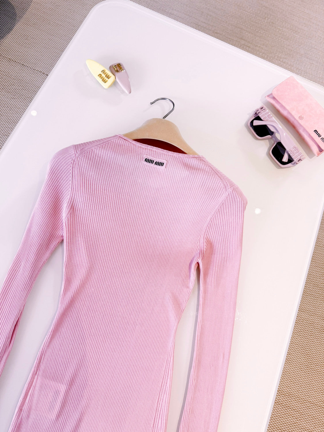 MiuMiu Begonia Pink Silk V-neck Sweater #335966
