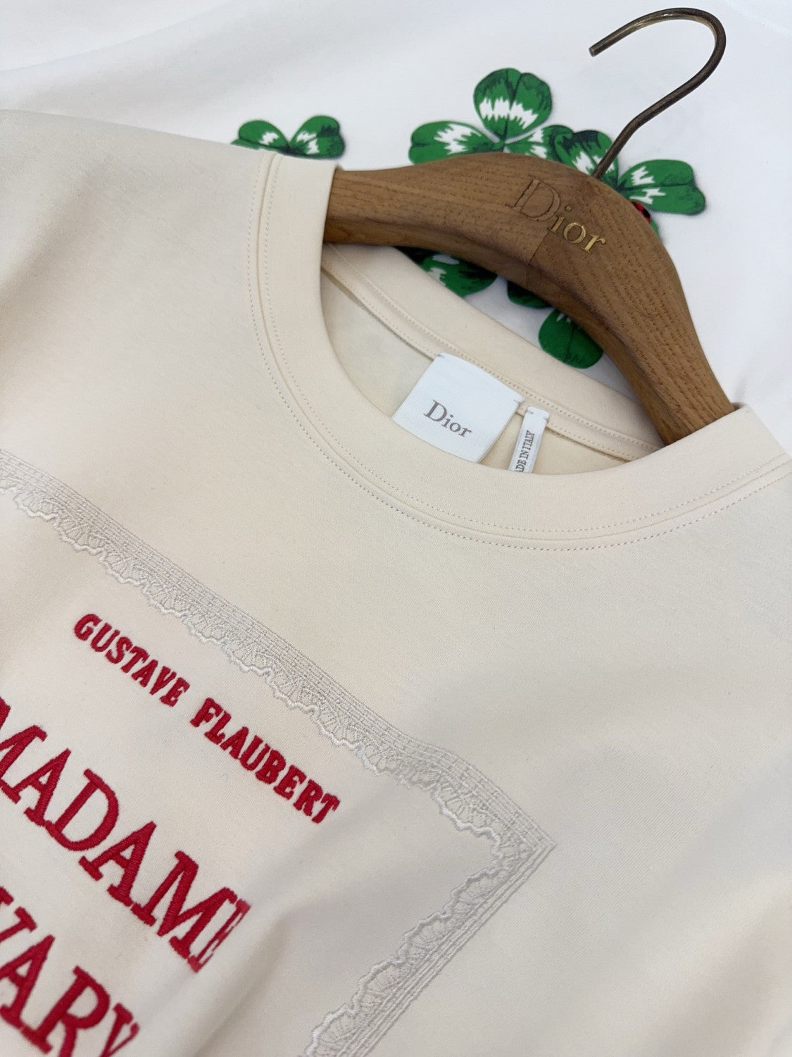 DIOR Book Cover Oversized Cropped T-Shirt Beige and Red Cotton Jersey #375762