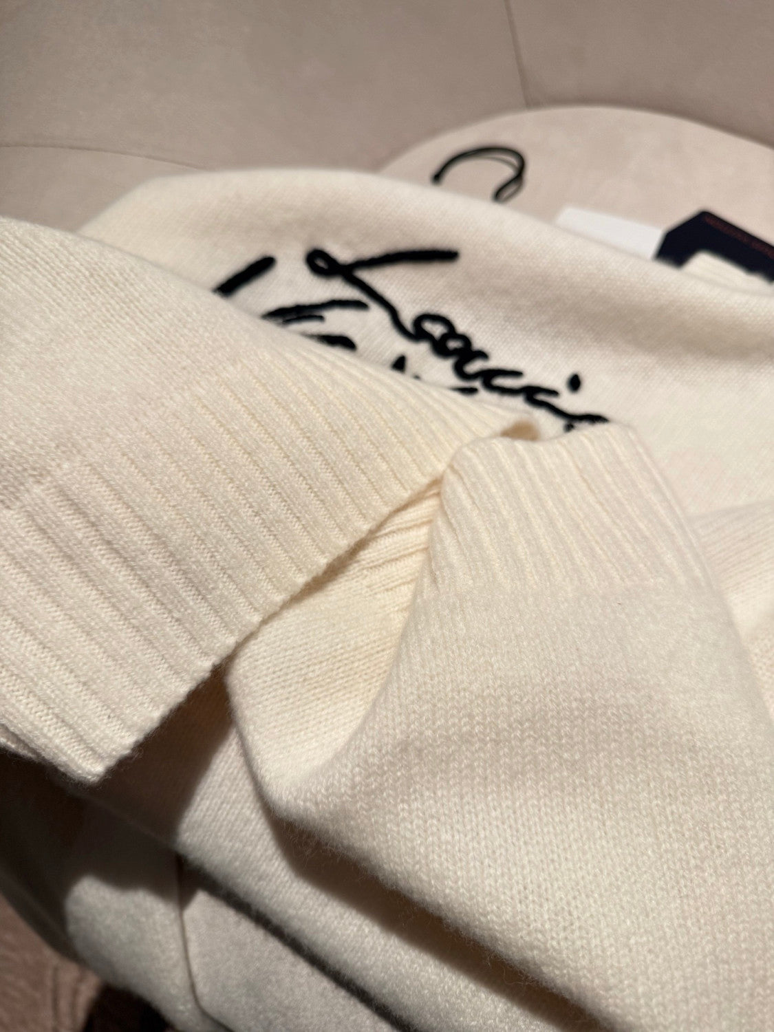 Louis Vuitton Cursive Signature Pullover #334539