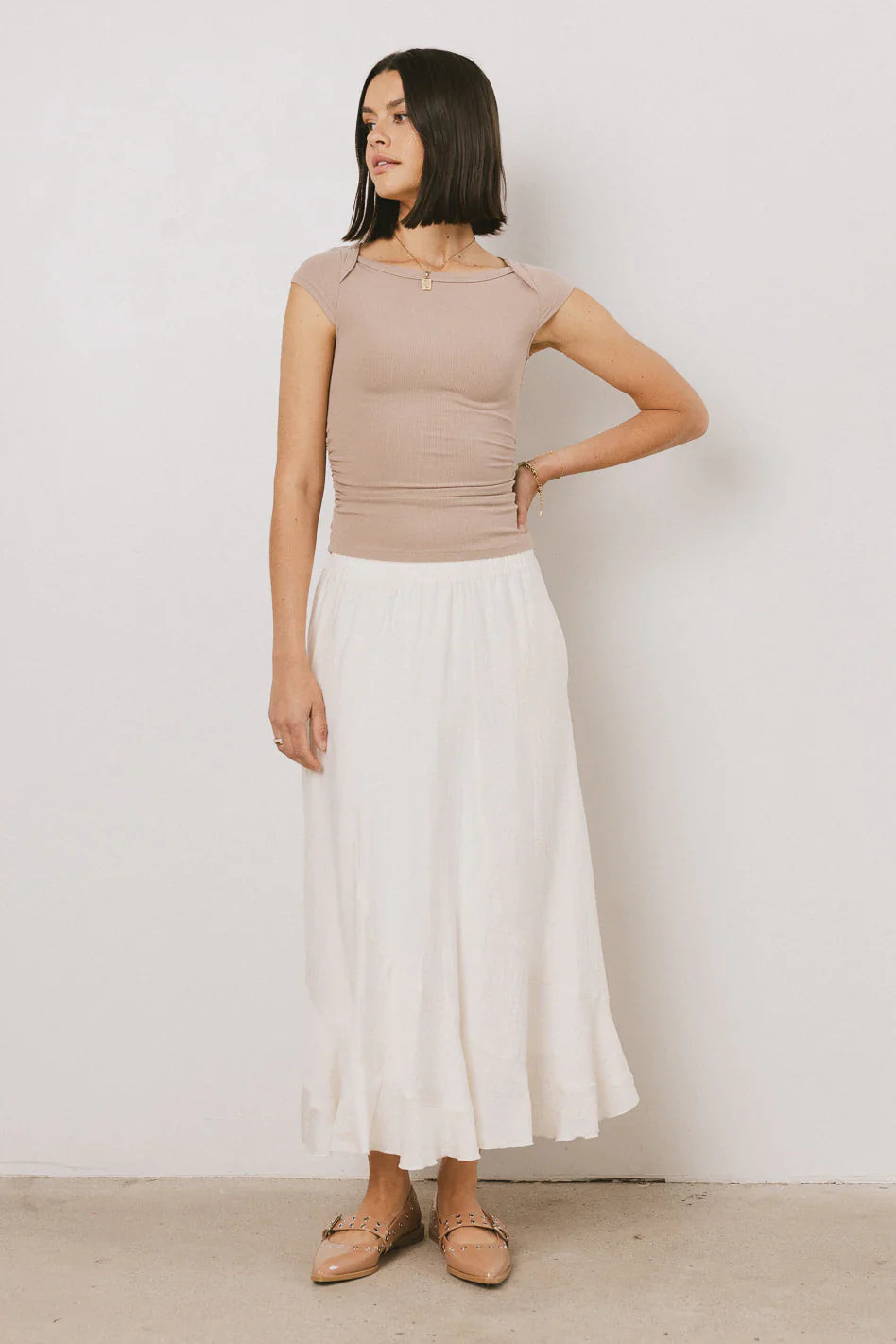 Leia Cap Sleeve Basic Top in Taupe