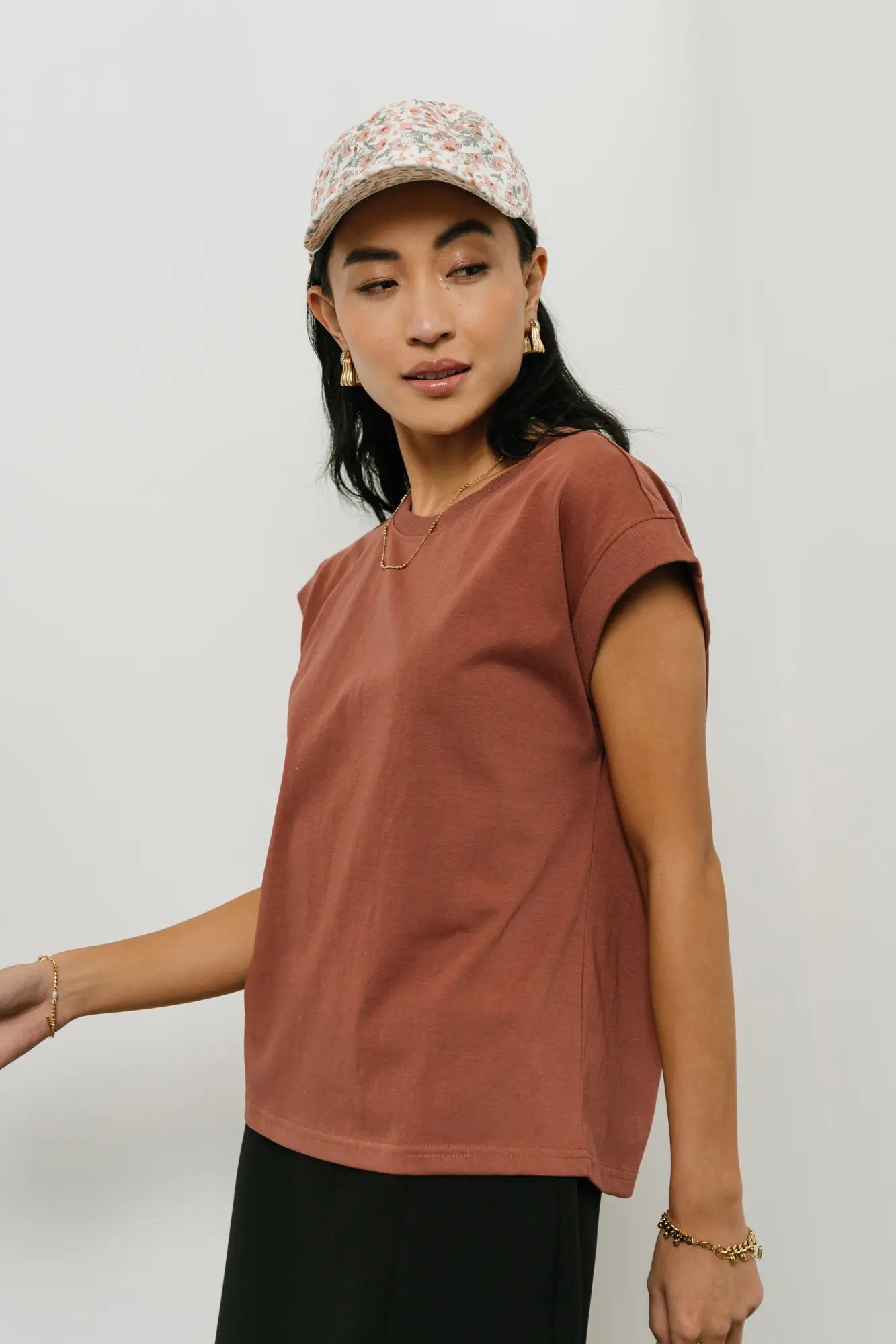 Arlo Top in Brick