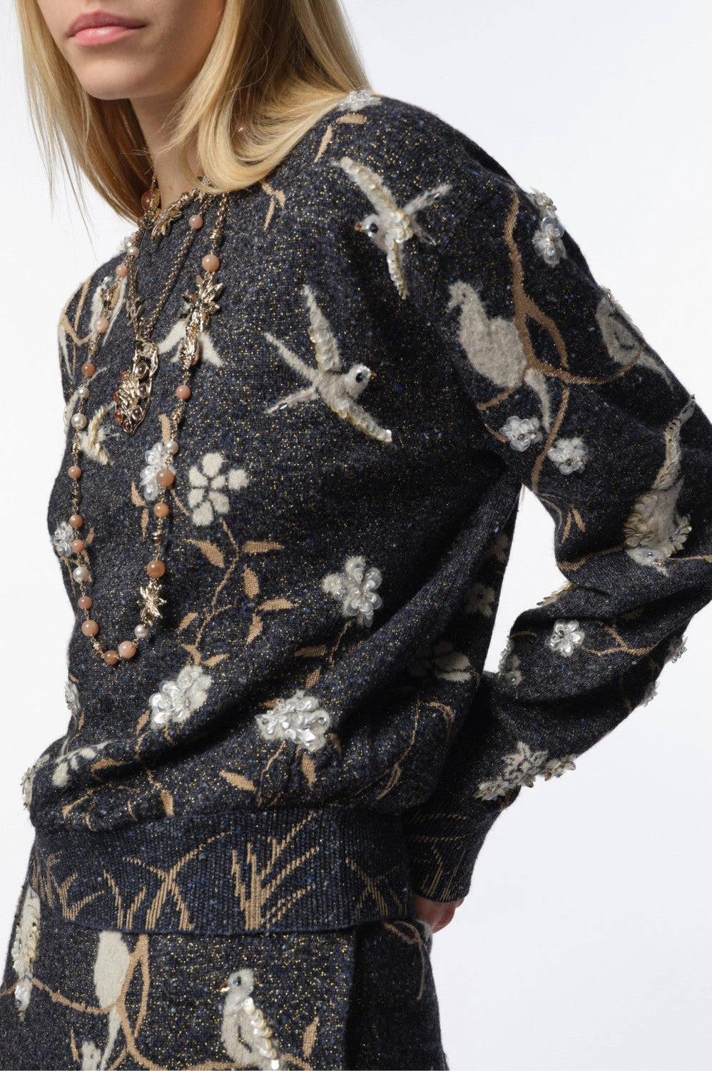 Chanel Women's Spring. Autumn. and Winter Jacquard Solid-Color Crew Neck Pullover Sweater Ngvp #2551
