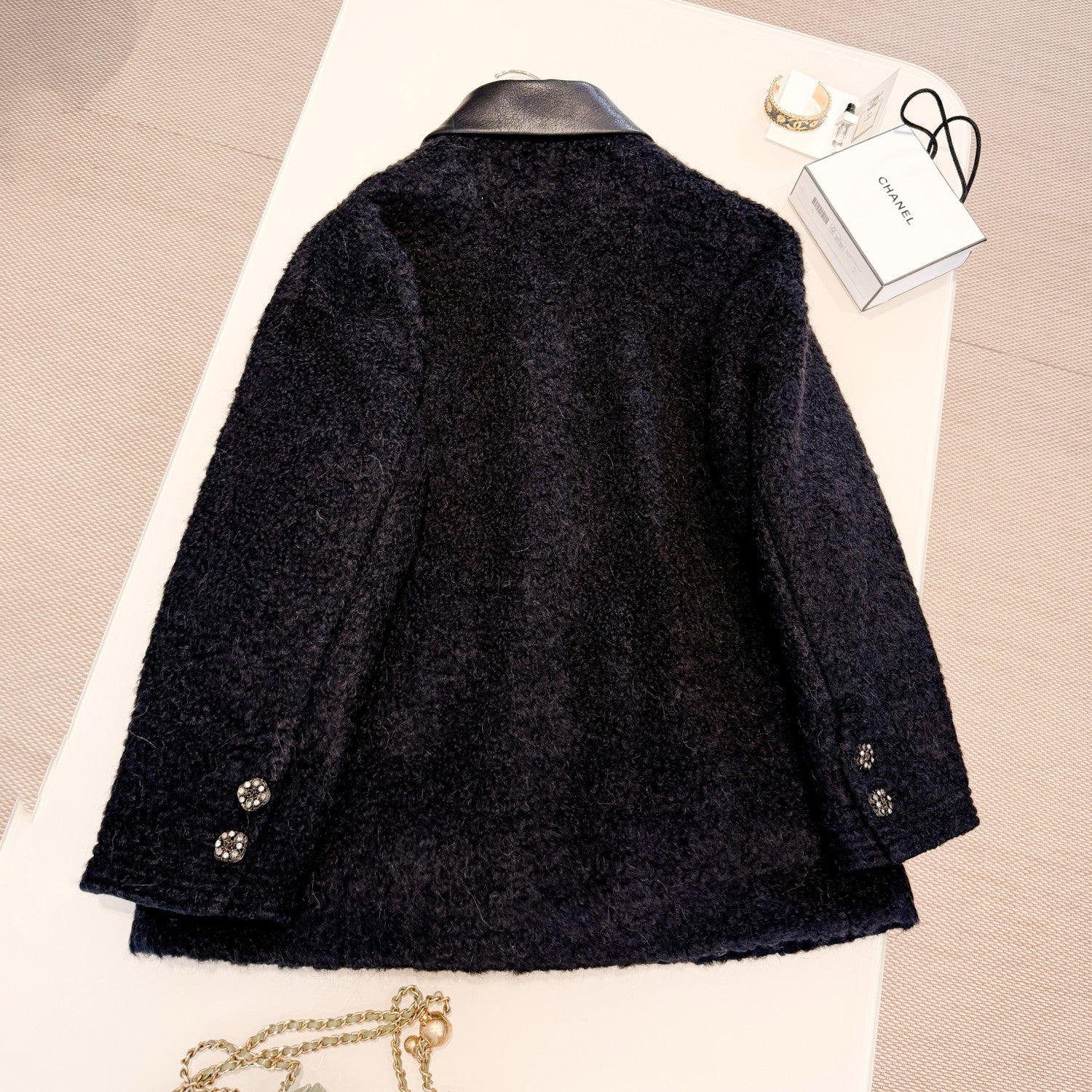 Chanel Women's Fall/Winter Fashion Classic Vintage Style Single Breasted Double C Wool Tweed Oversized Lapel Jacket #79455