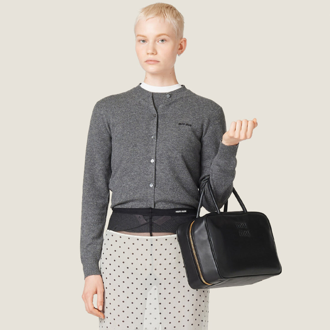 MiuMiu Women's Spring/Fall Fashion Casual Crew Neck Single Button Minimalist Cashmere Knit Sweater Cardigan #79388