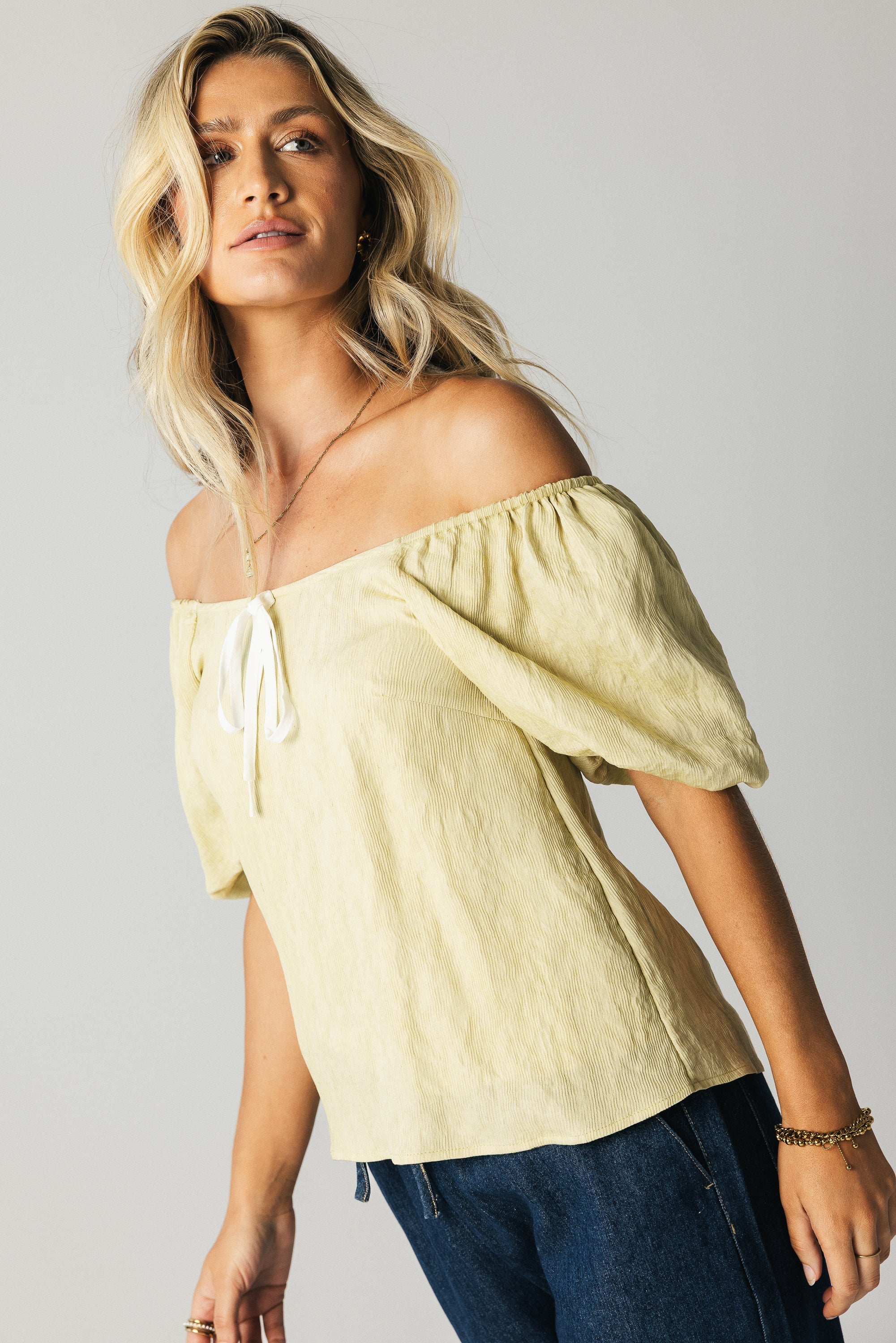 Anora Blouse in Green