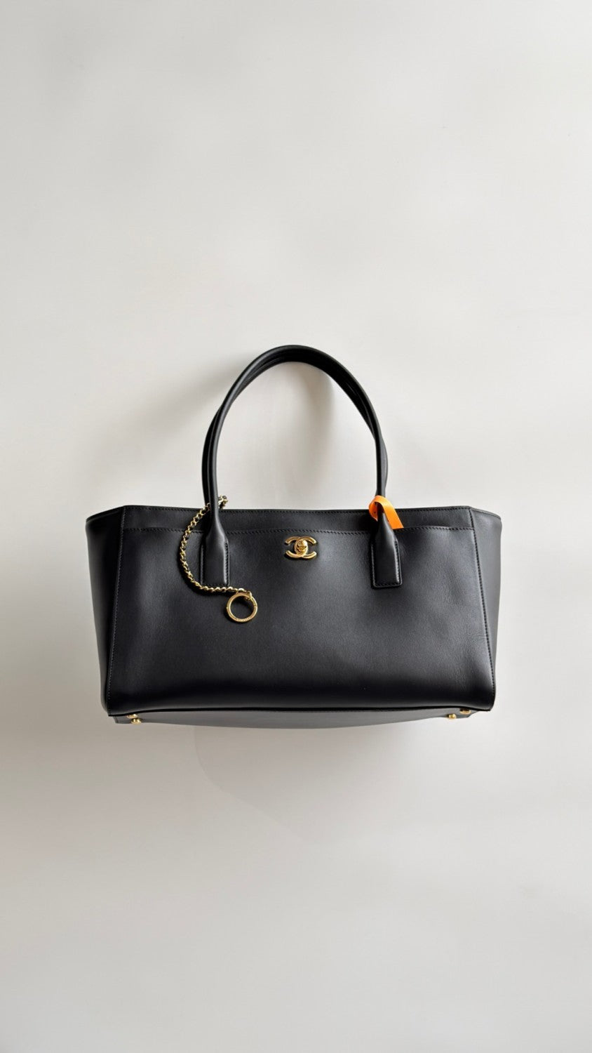 Chanel Cerf tote Bag #377245